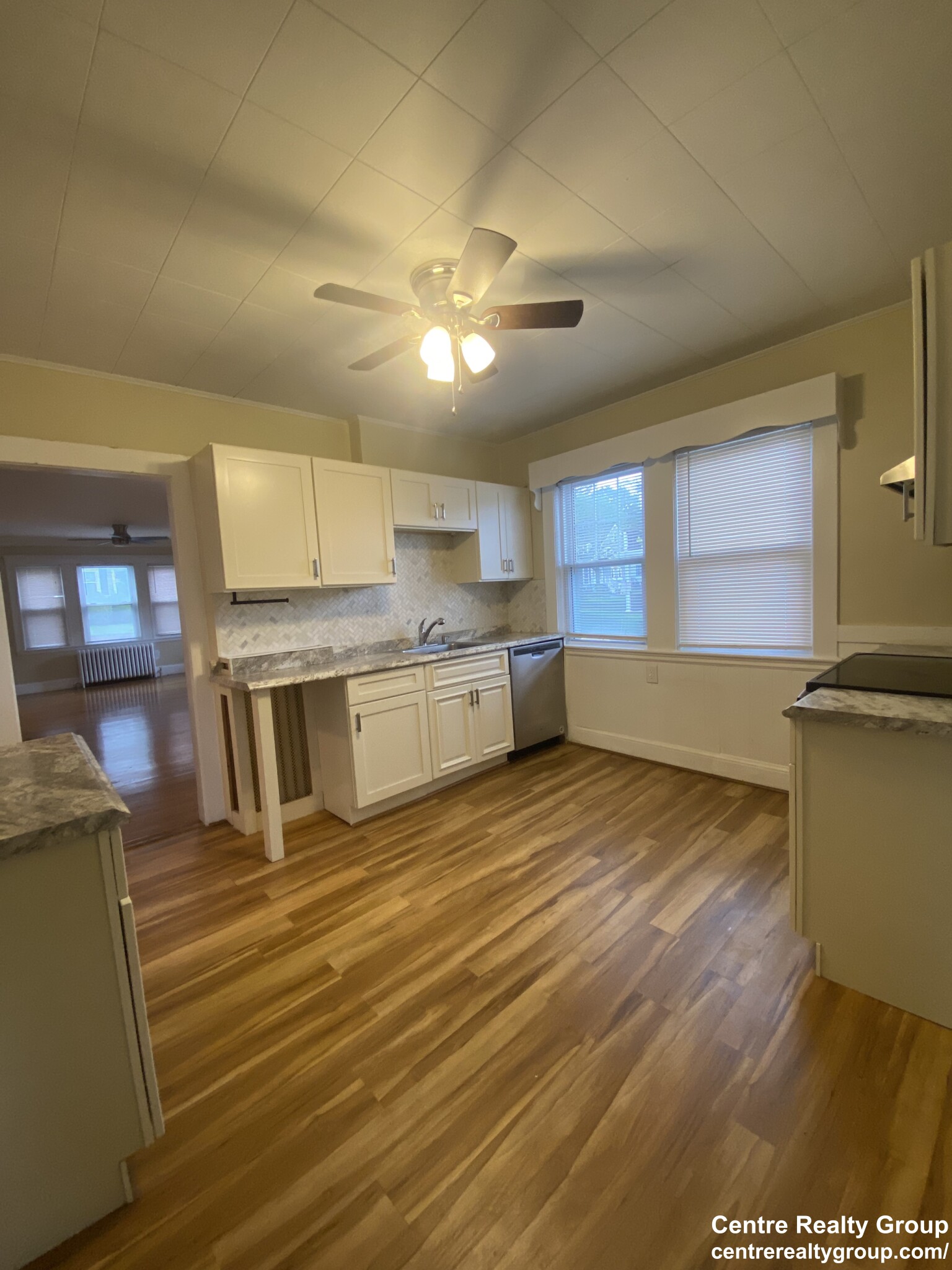 586 Lagrange St, West Roxbury