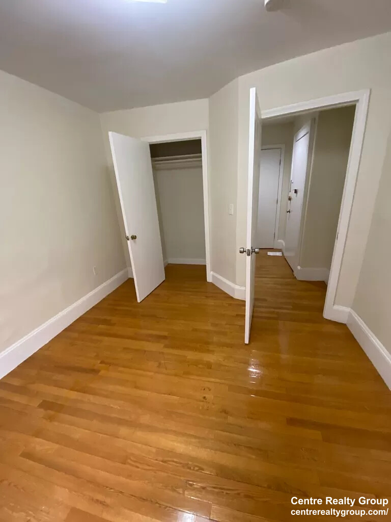 12 Wait St, Mission Hill