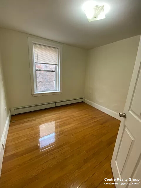 12 Wait St, Mission Hill