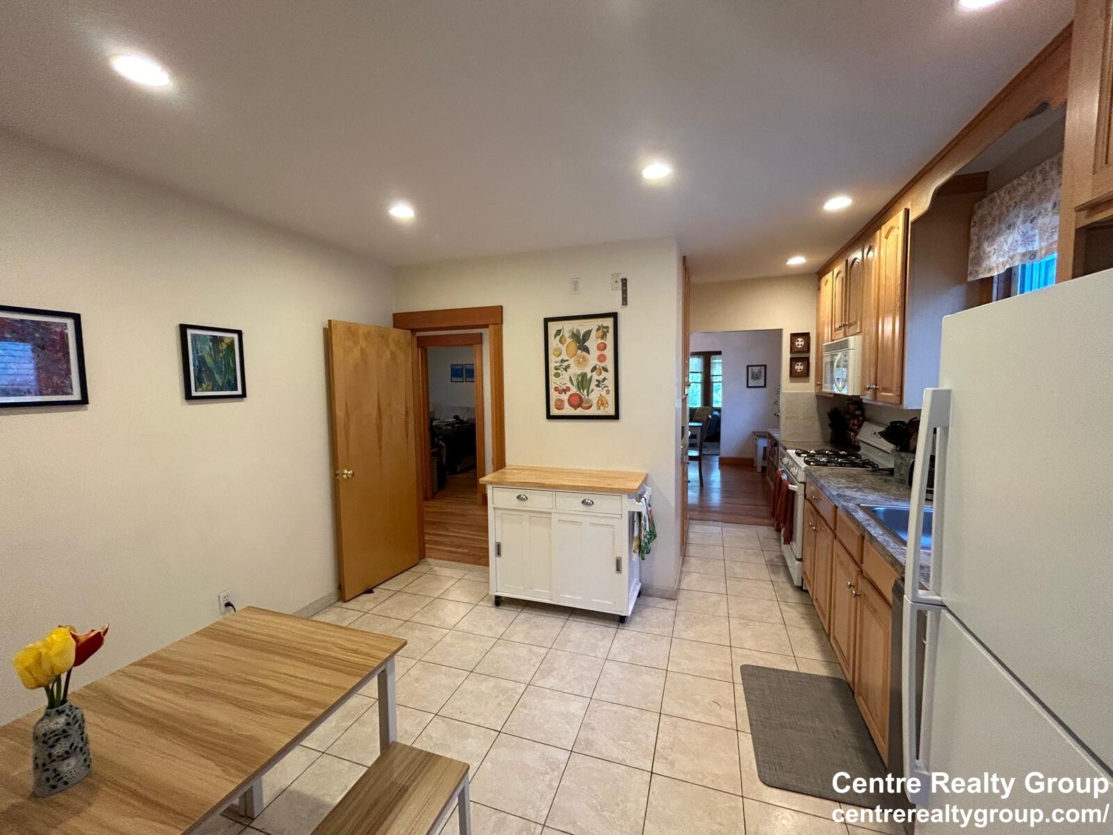 52 California St, Watertown