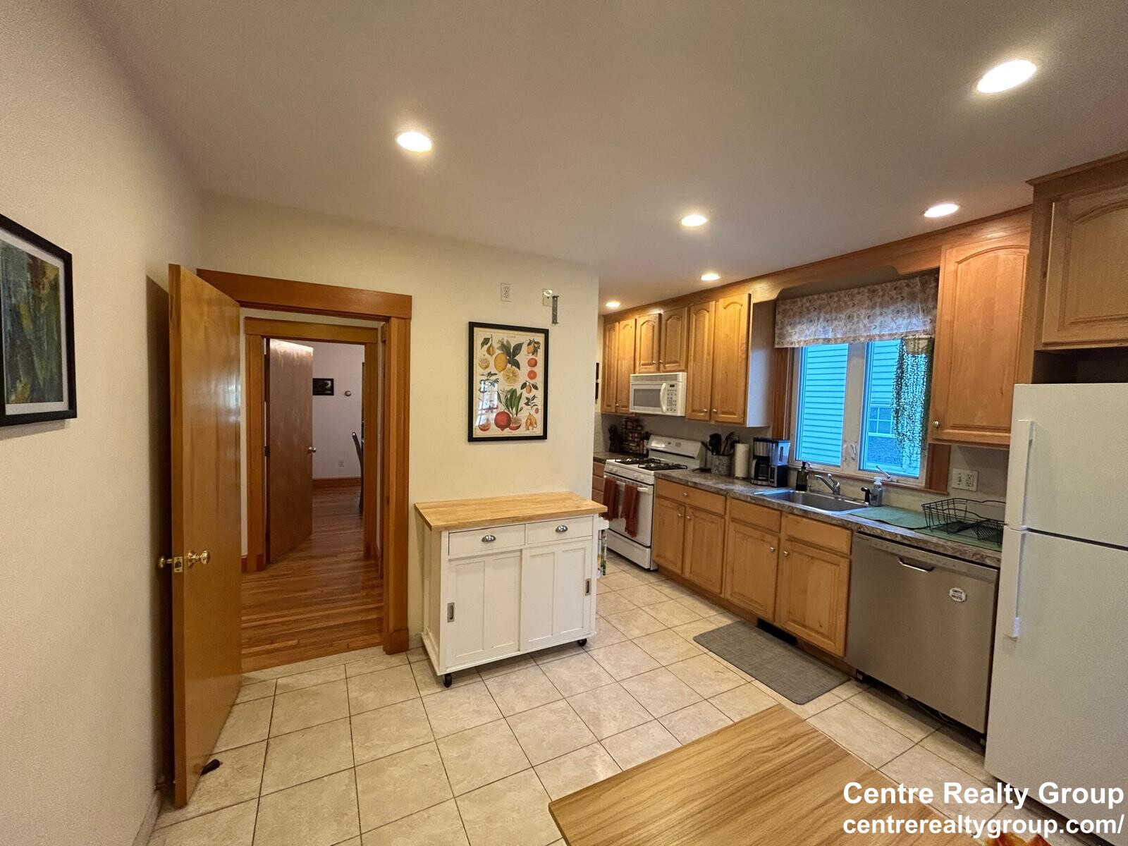 52 California St, Watertown