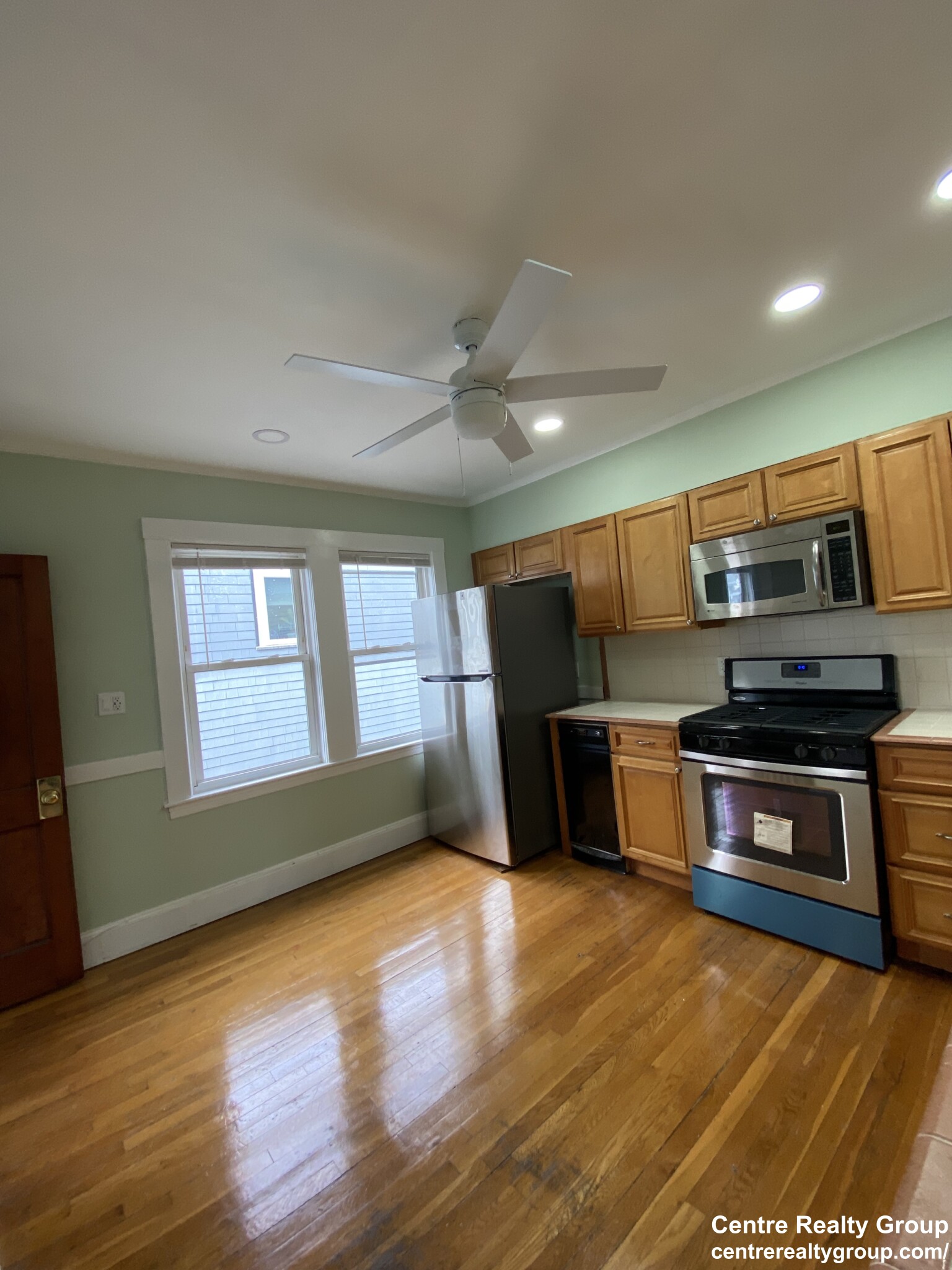4442 Washington St, Roslindale