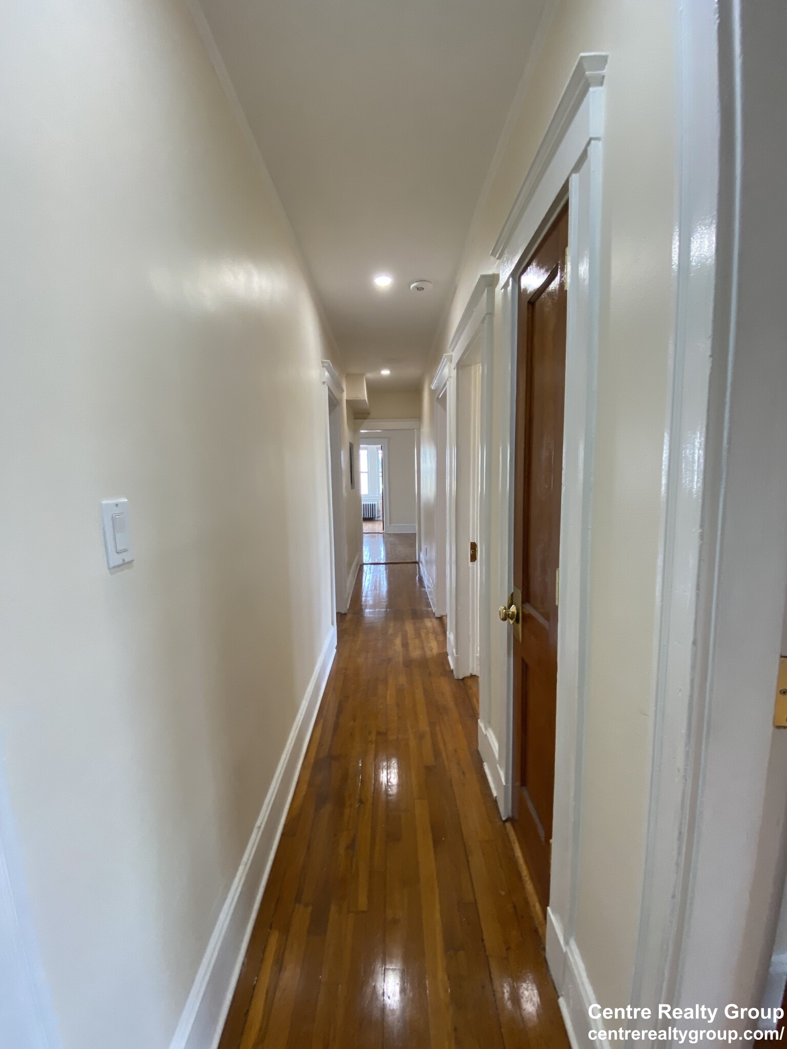 4442 Washington St, Roslindale