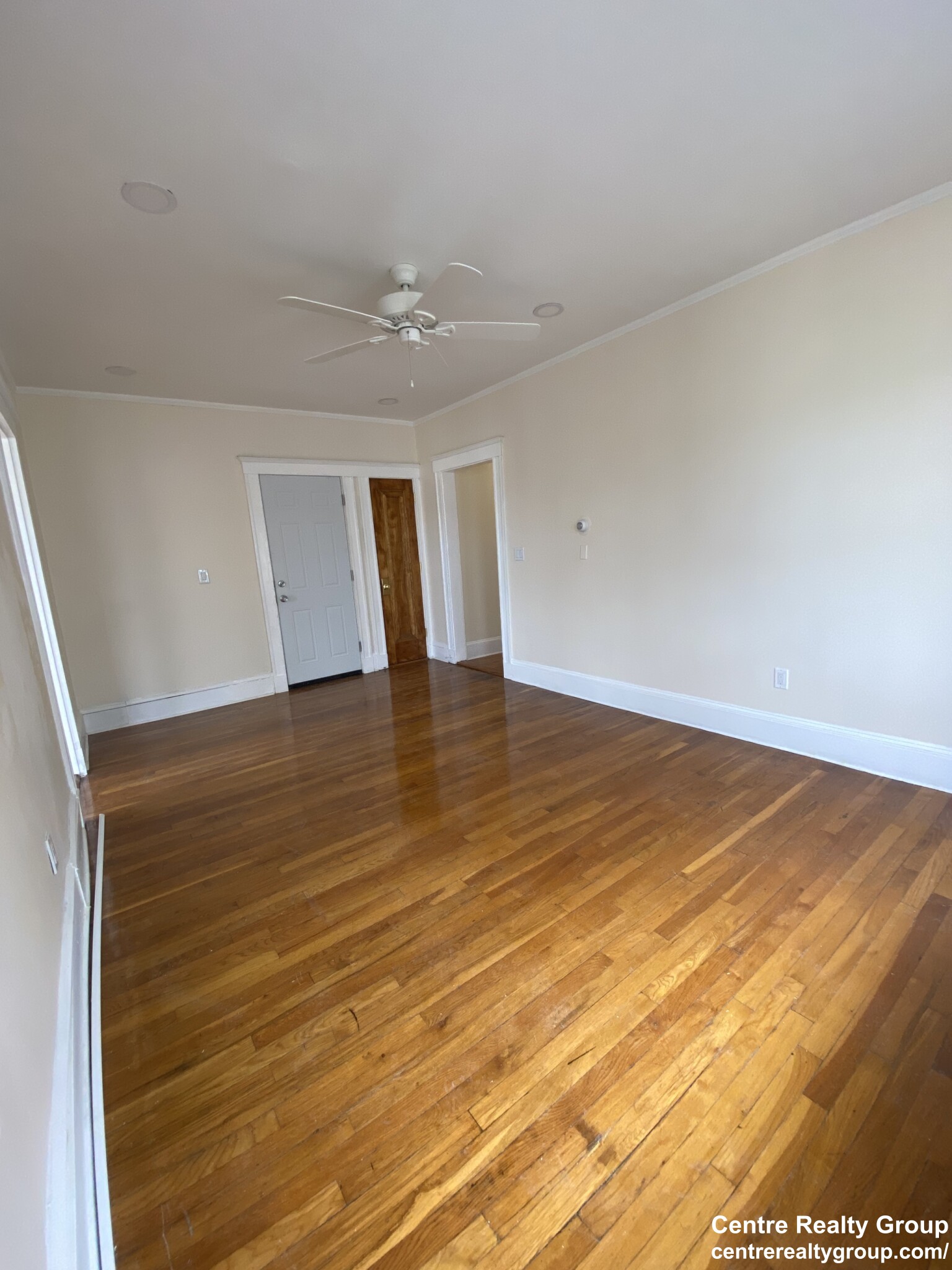 4442 Washington St, Roslindale