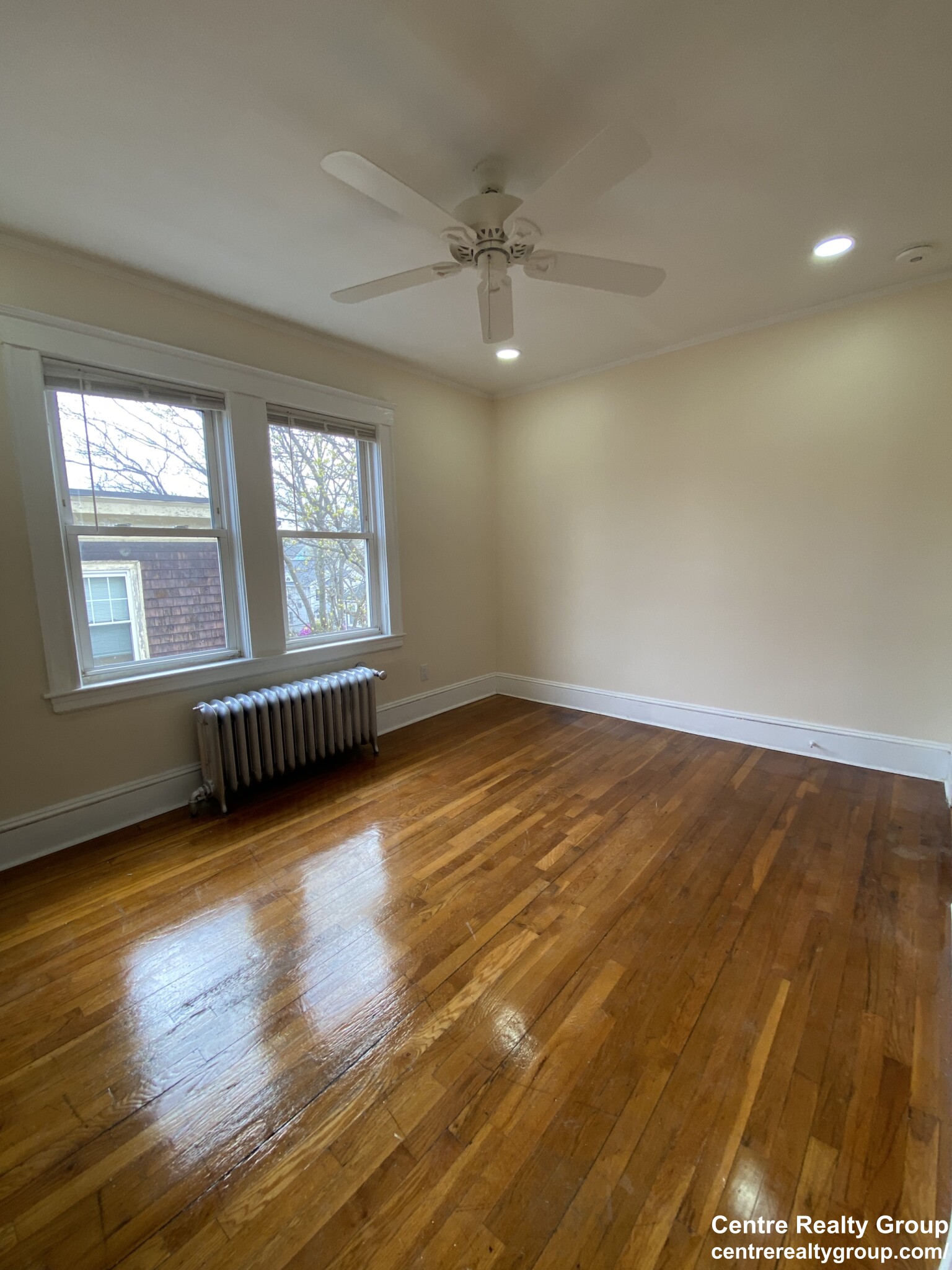 4442 Washington St, Roslindale