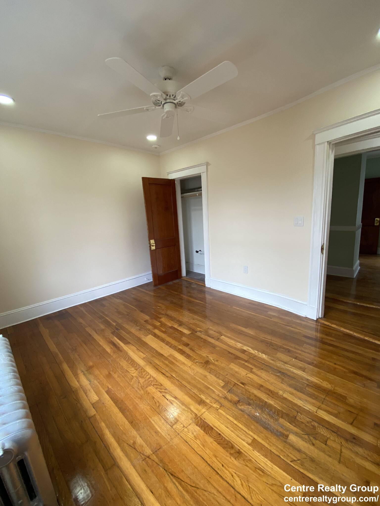 4442 Washington St, Roslindale