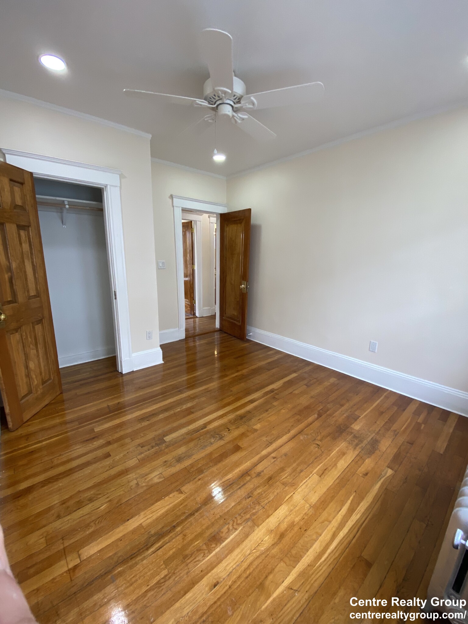 4442 Washington St, Roslindale