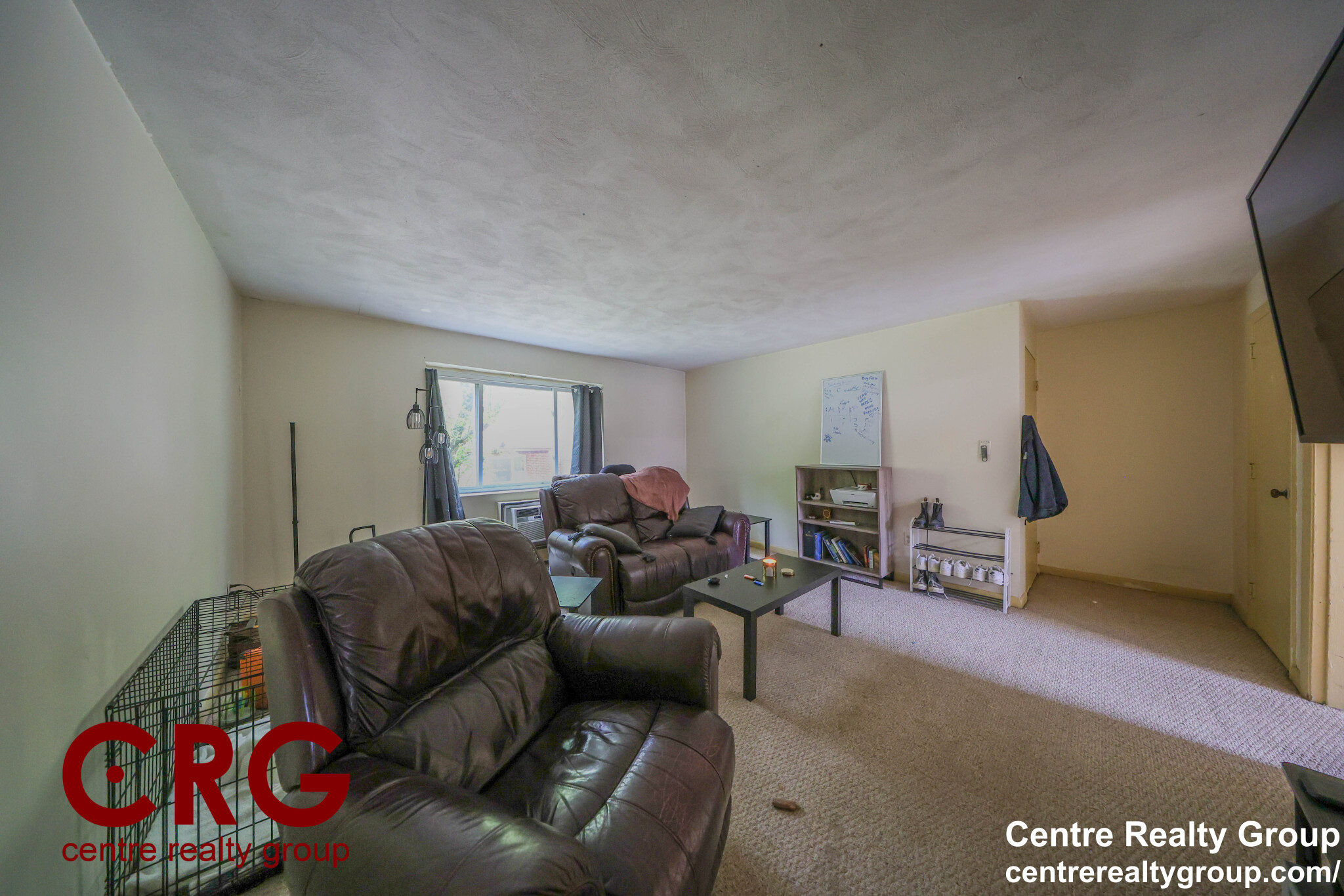 66 Bryon Rd, Chestnut Hill