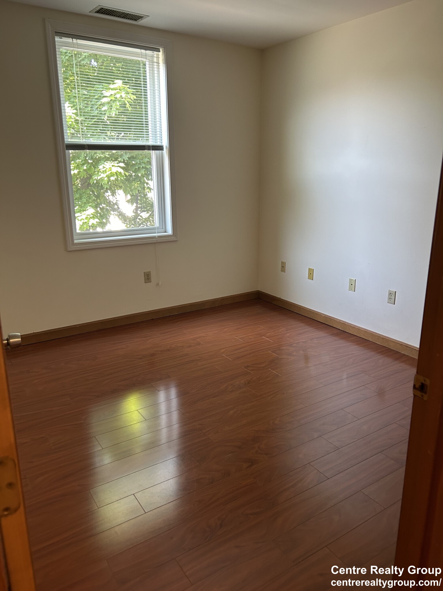 154 Cedar St, Davis Square