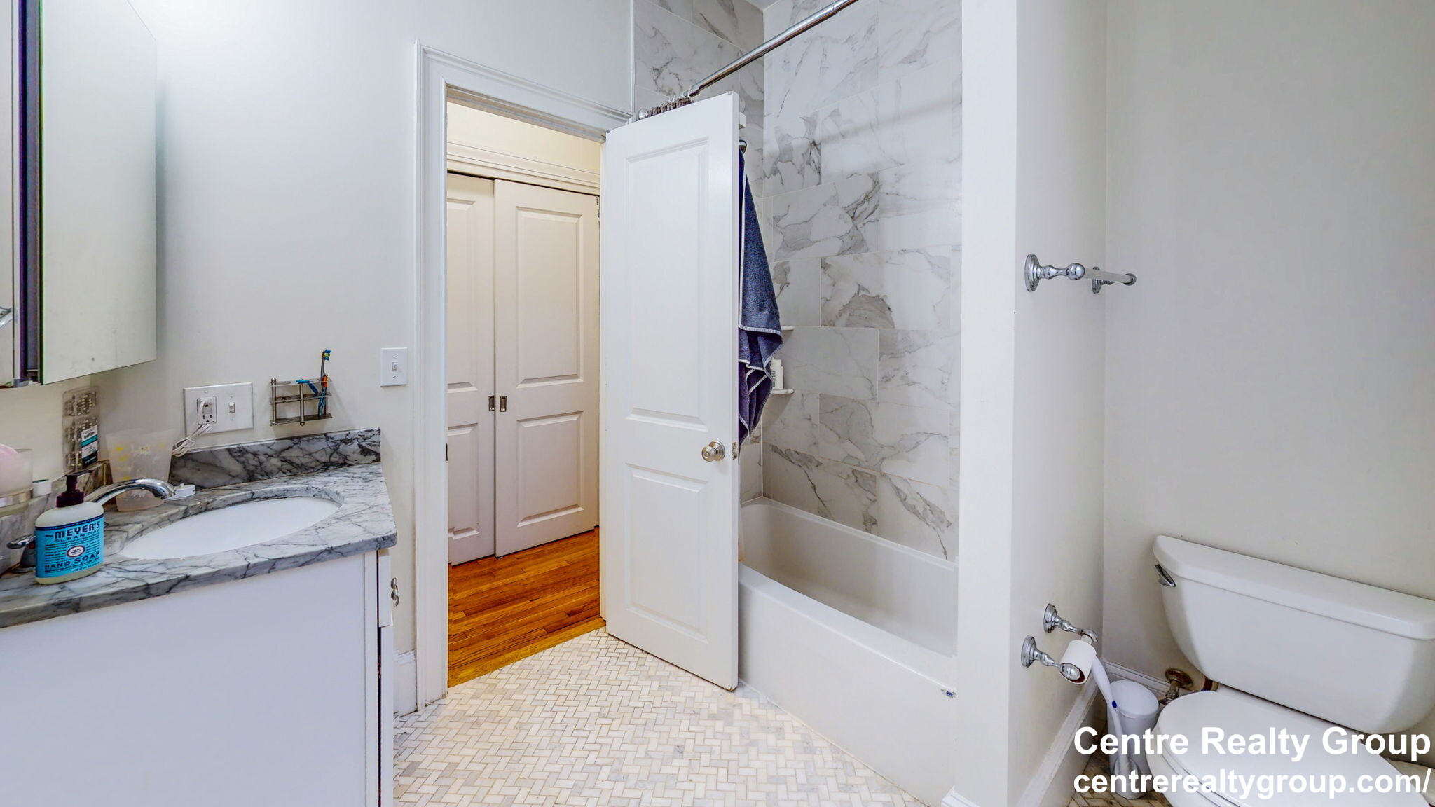 62 West Cedar St, Beacon Hill