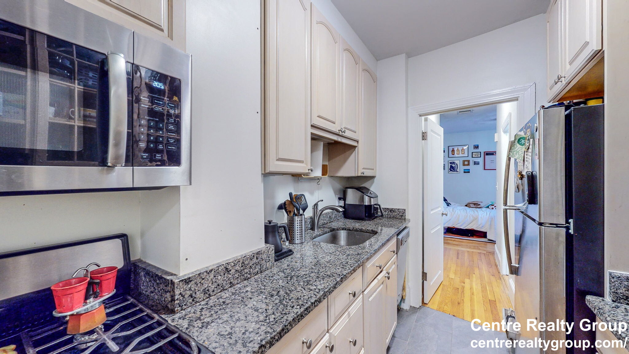 62 West Cedar St, Beacon Hill