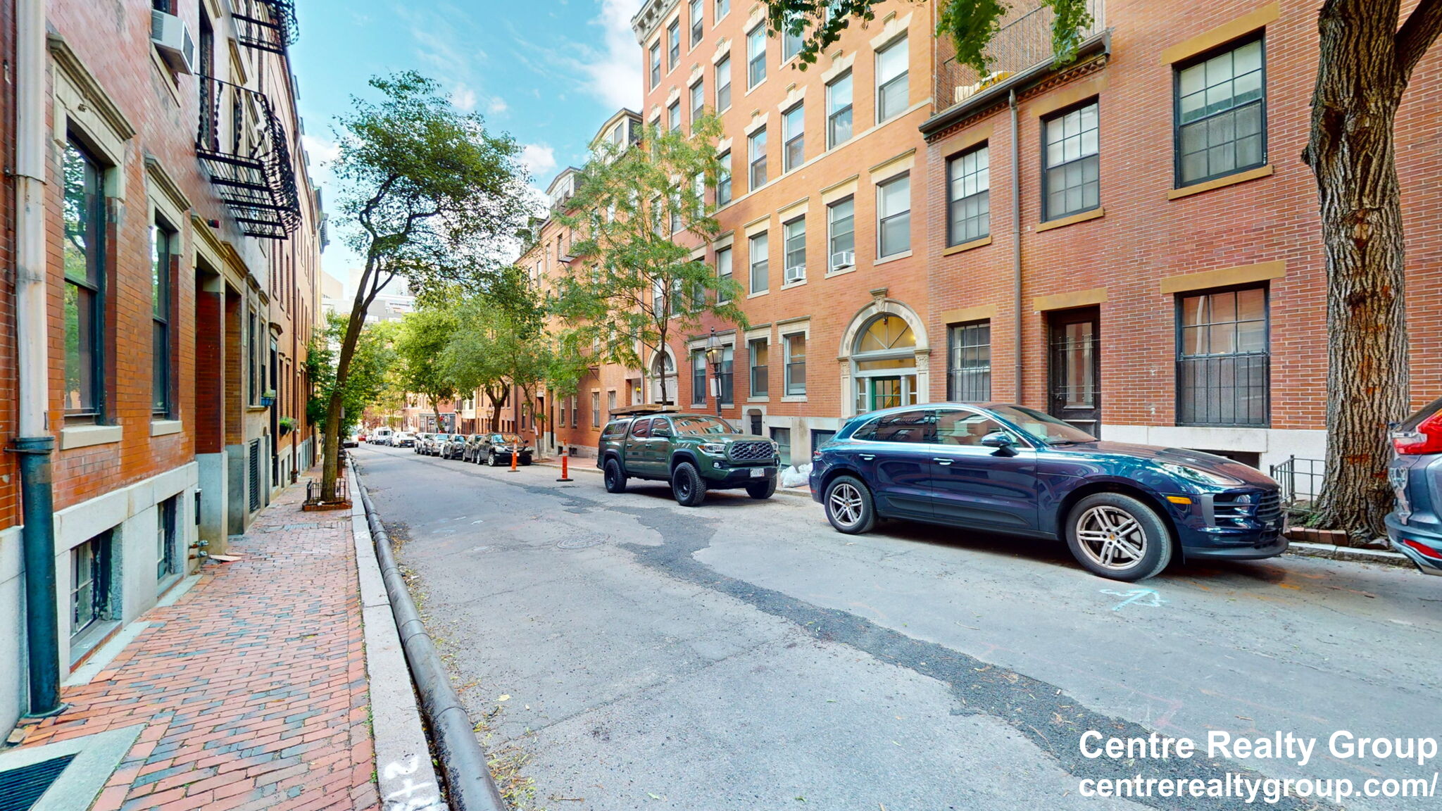 62 West Cedar St, Beacon Hill