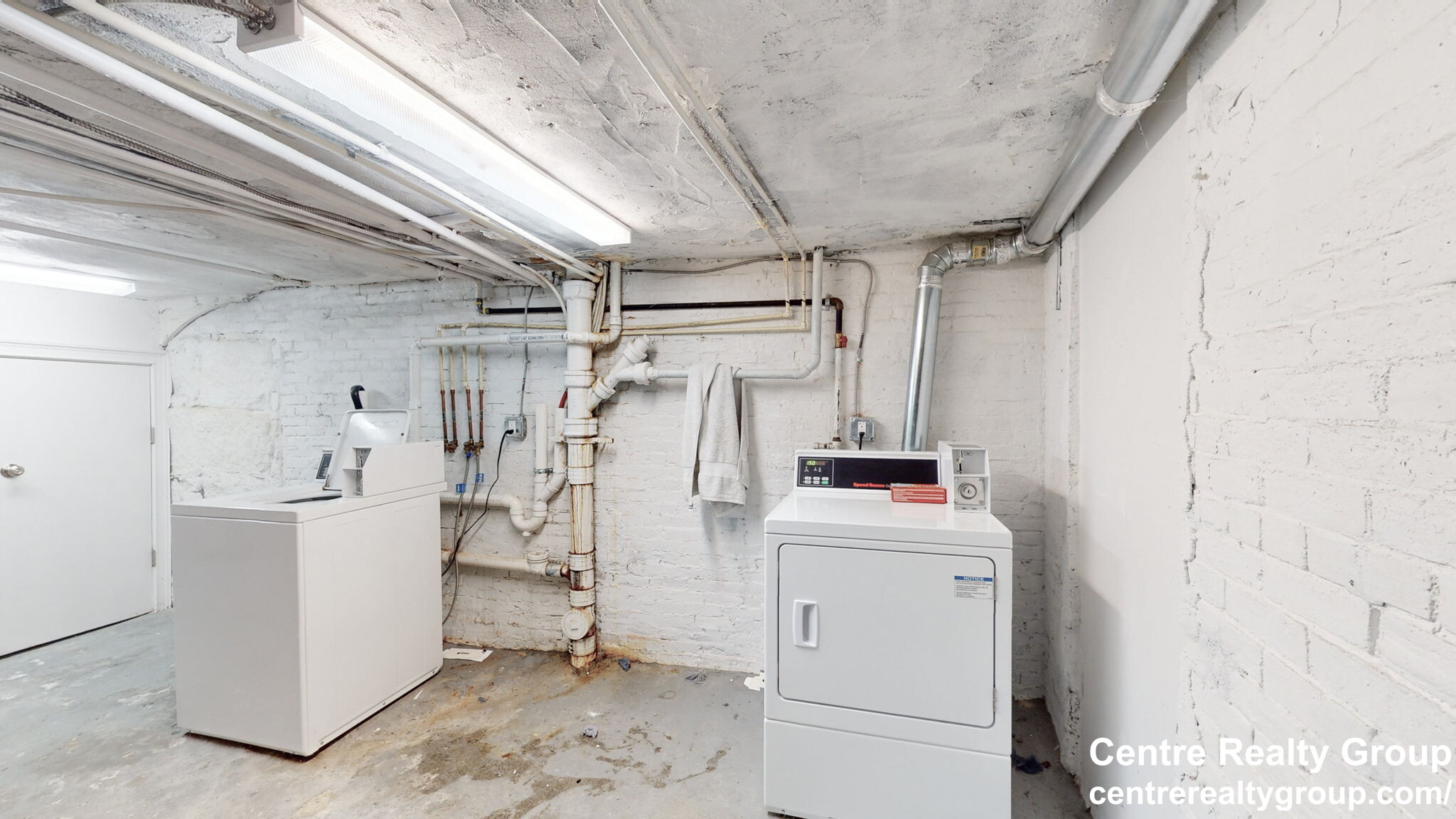 62 West Cedar St, Beacon Hill