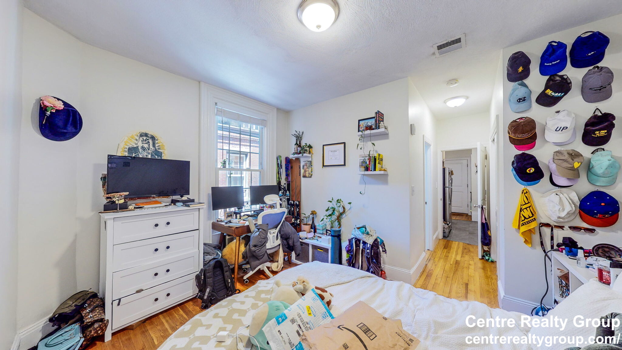 62 West Cedar St, Beacon Hill