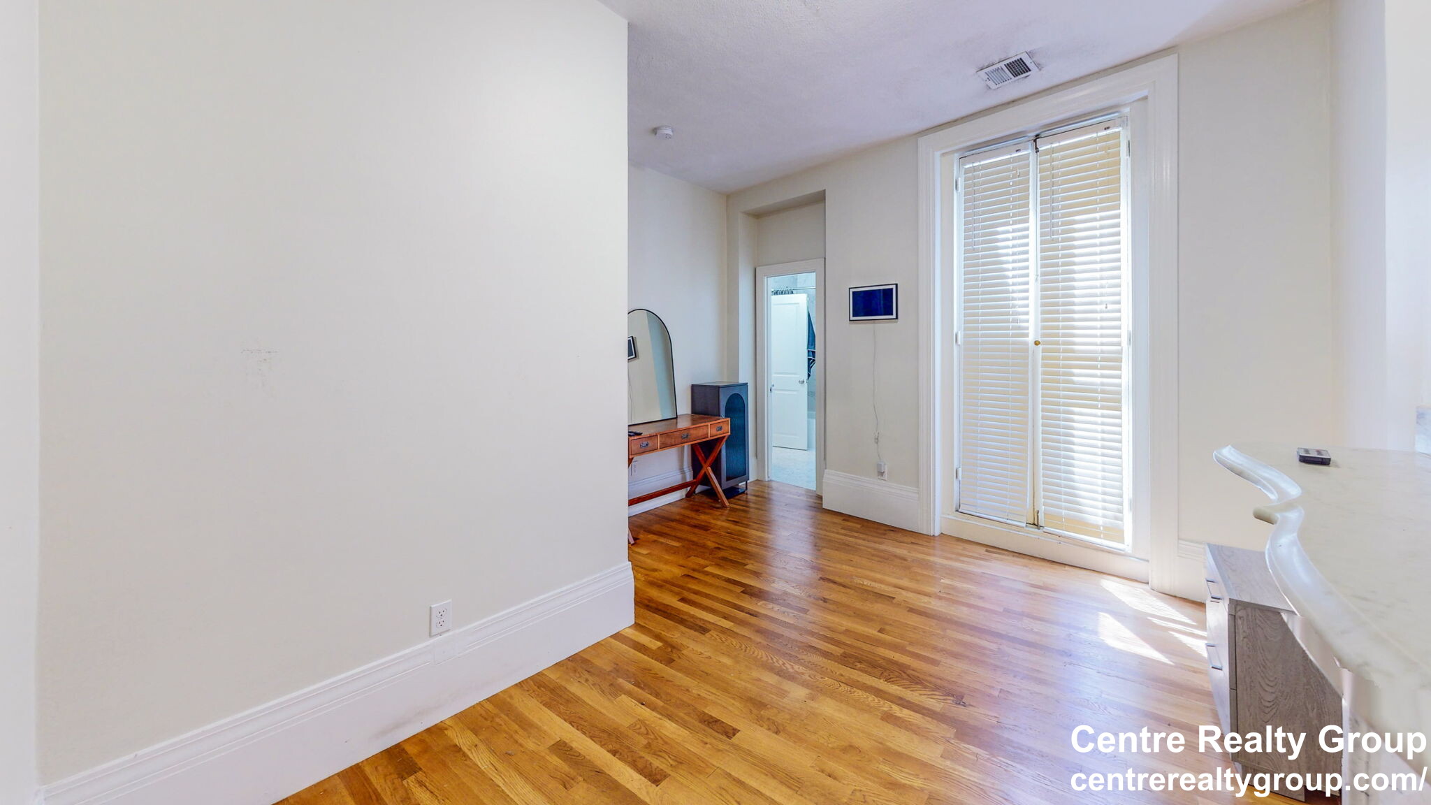 62 West Cedar St, Beacon Hill