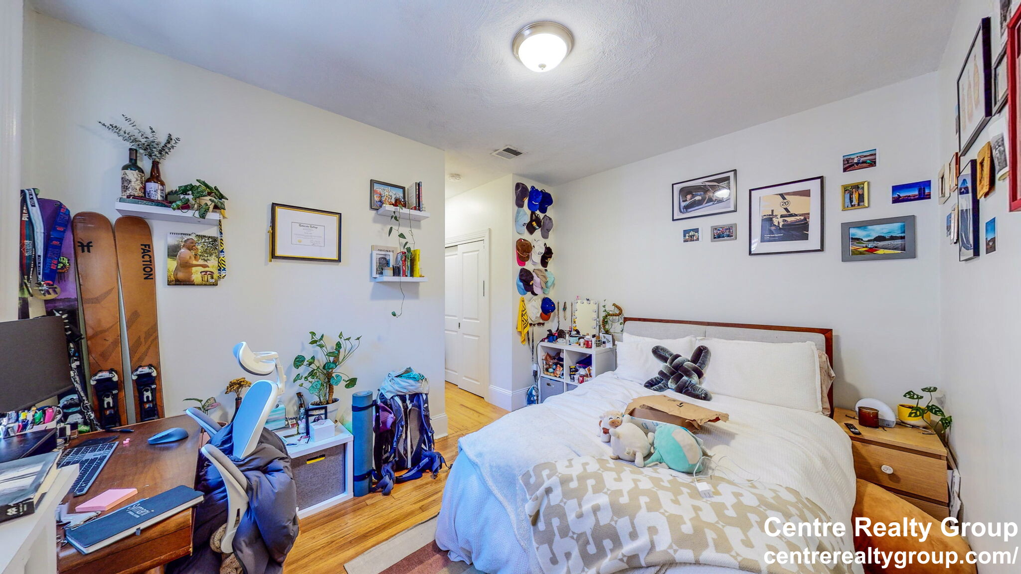 62 West Cedar St, Beacon Hill