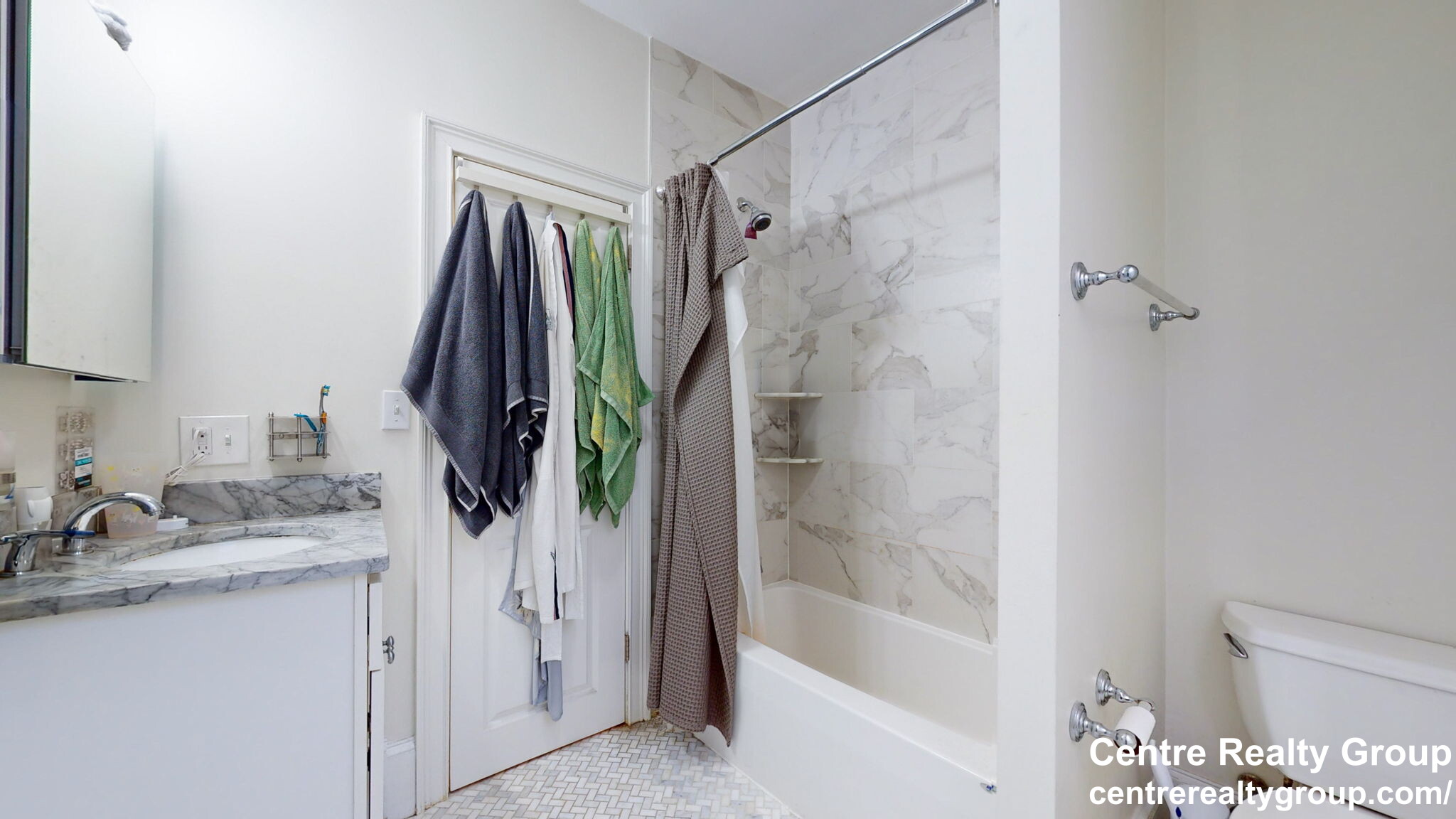 62 West Cedar St, Beacon Hill