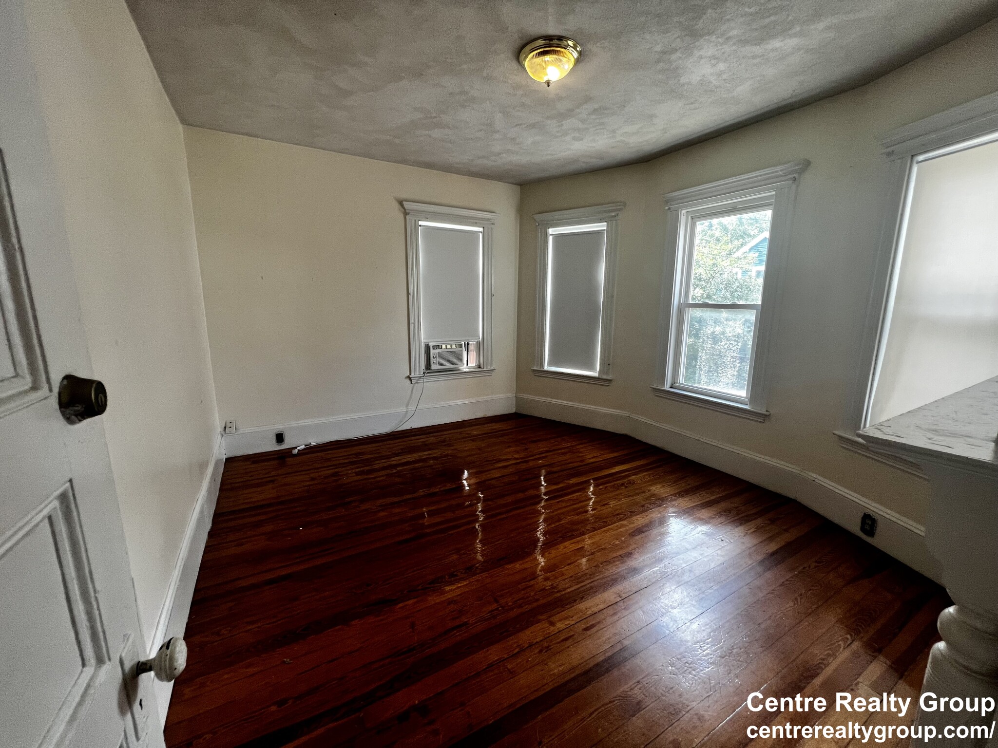 Photos of apartment on Sycamore St.,Somerville MA 02145