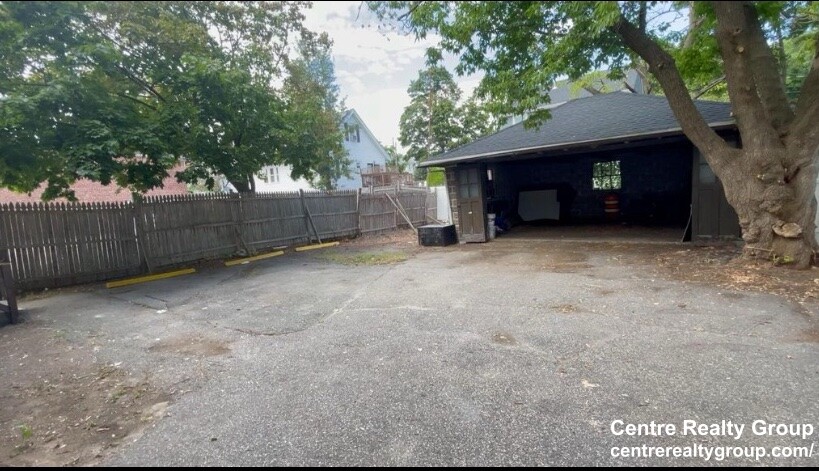 409 Baker St, West Roxbury