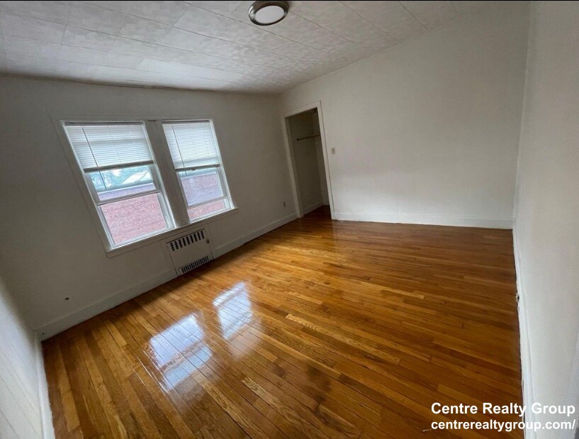 409 Baker St, West Roxbury