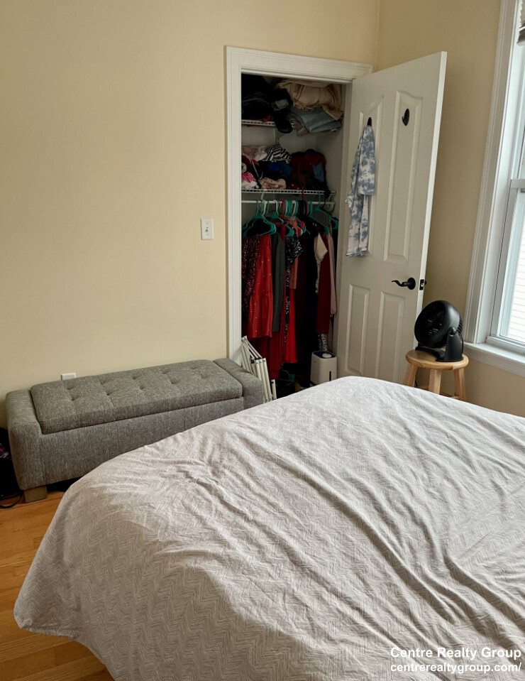 20 Armstrong St, Jamaica Plain