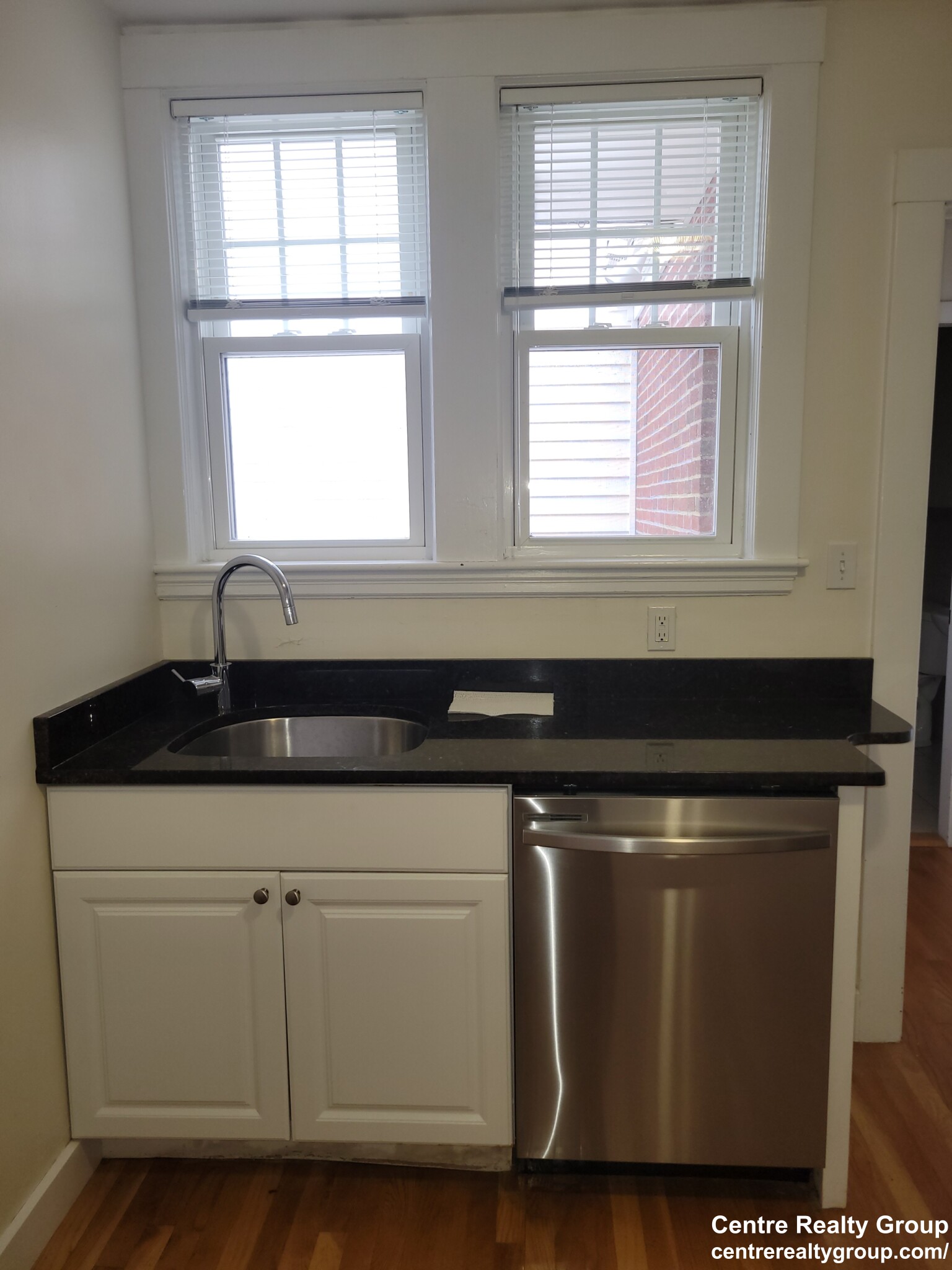 45 Jackson St, Newton Center