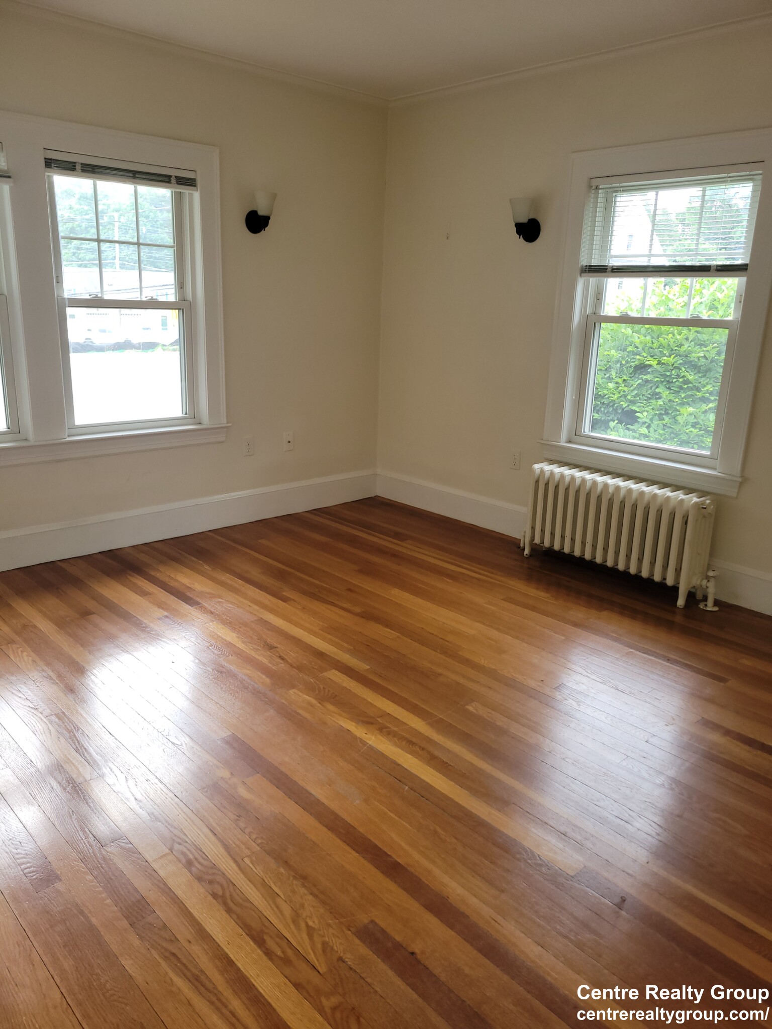 45 Jackson St, Newton Center