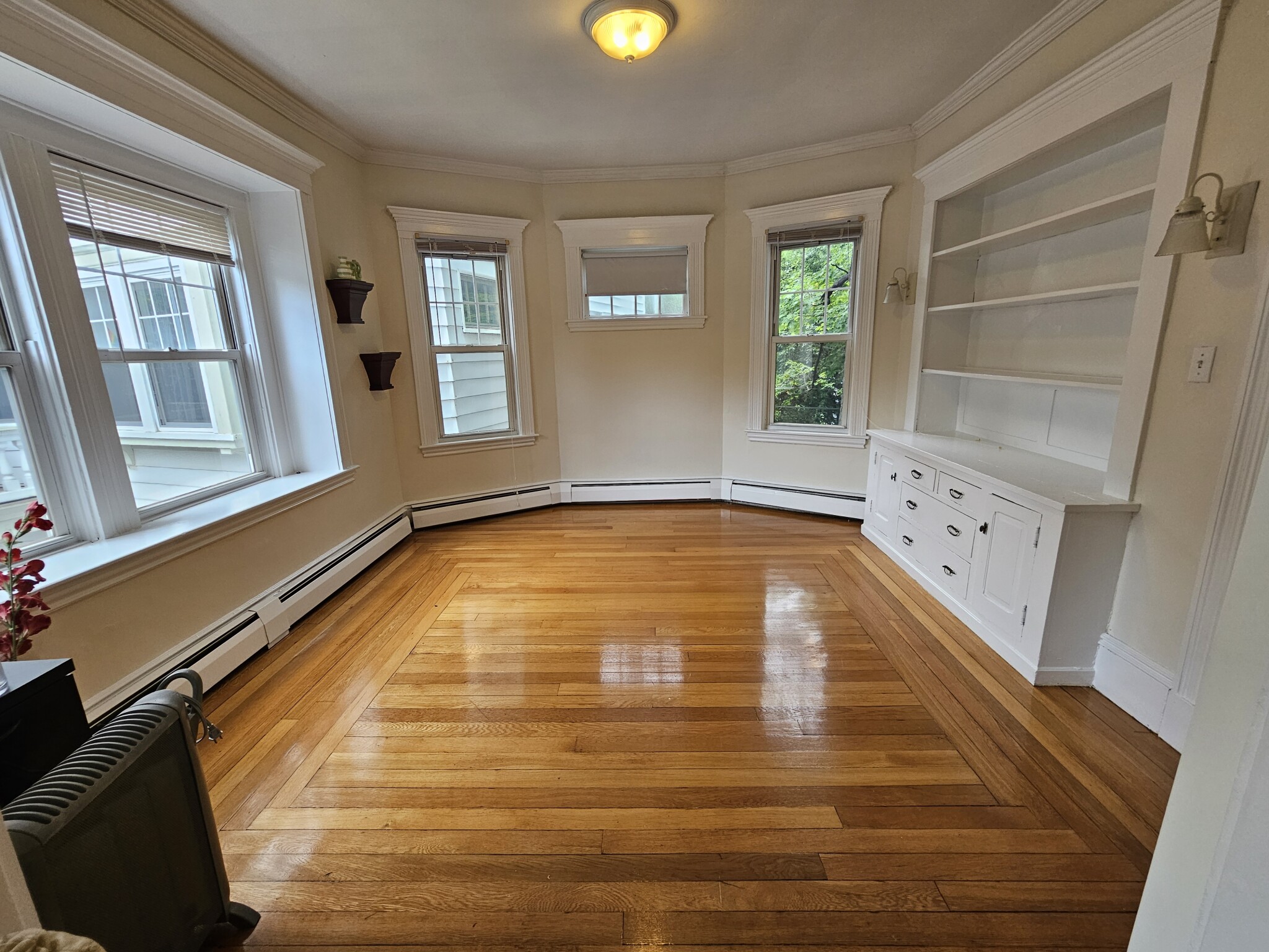 Photos of apartment on Paine Ct.,Brookline MA 02467
