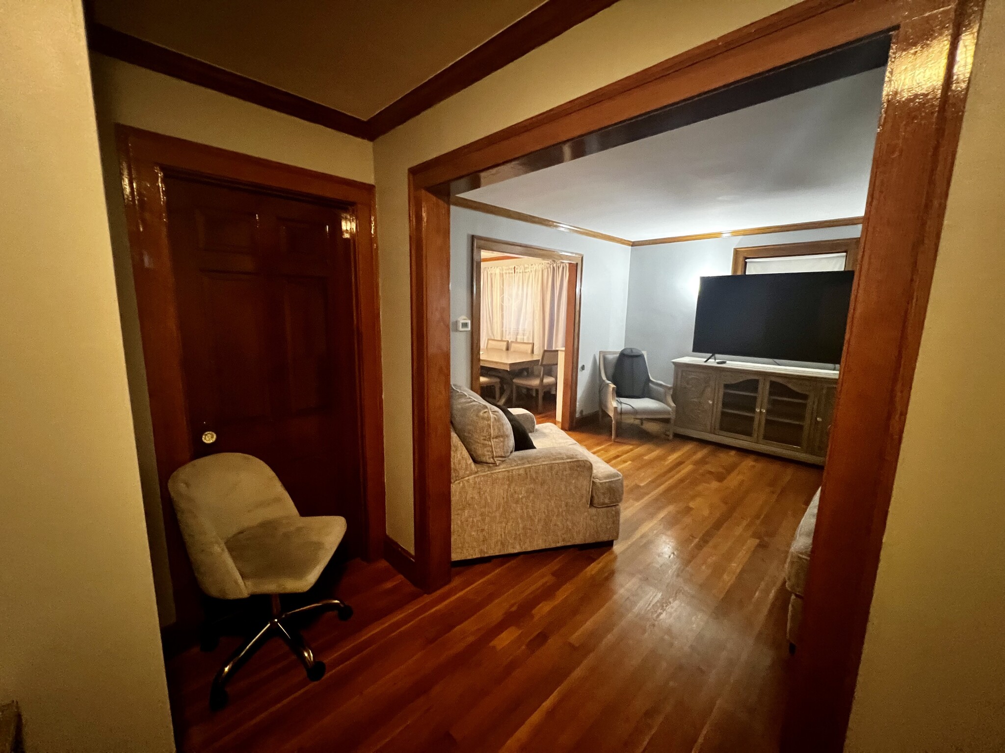 17 Zeller, Roslindale