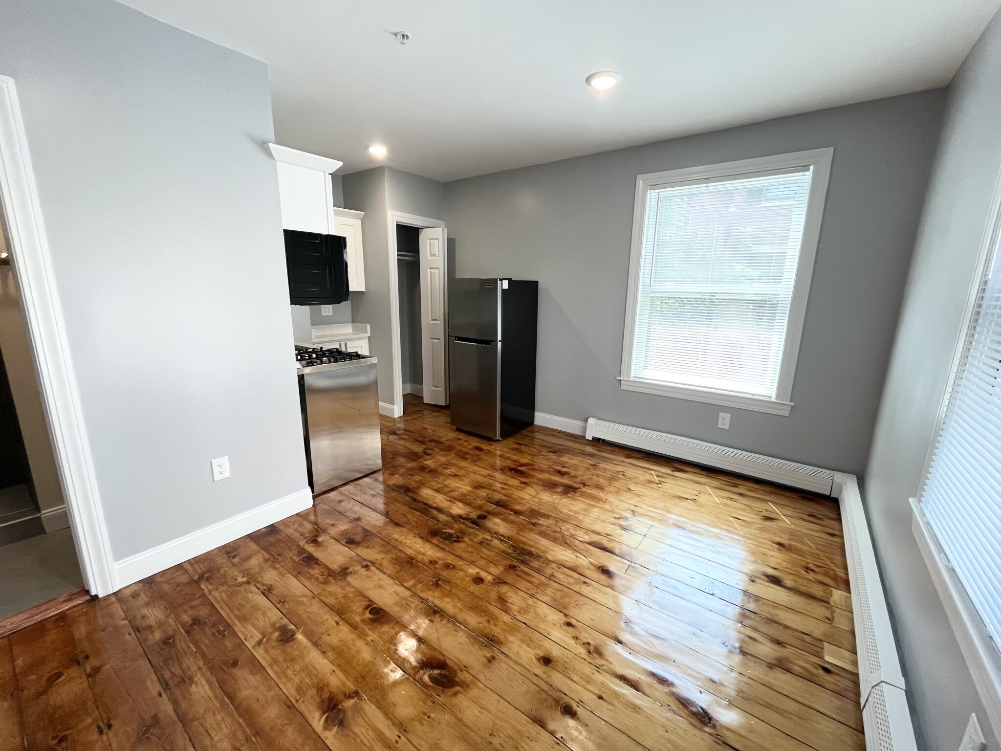 2-4 Howard St, Salem