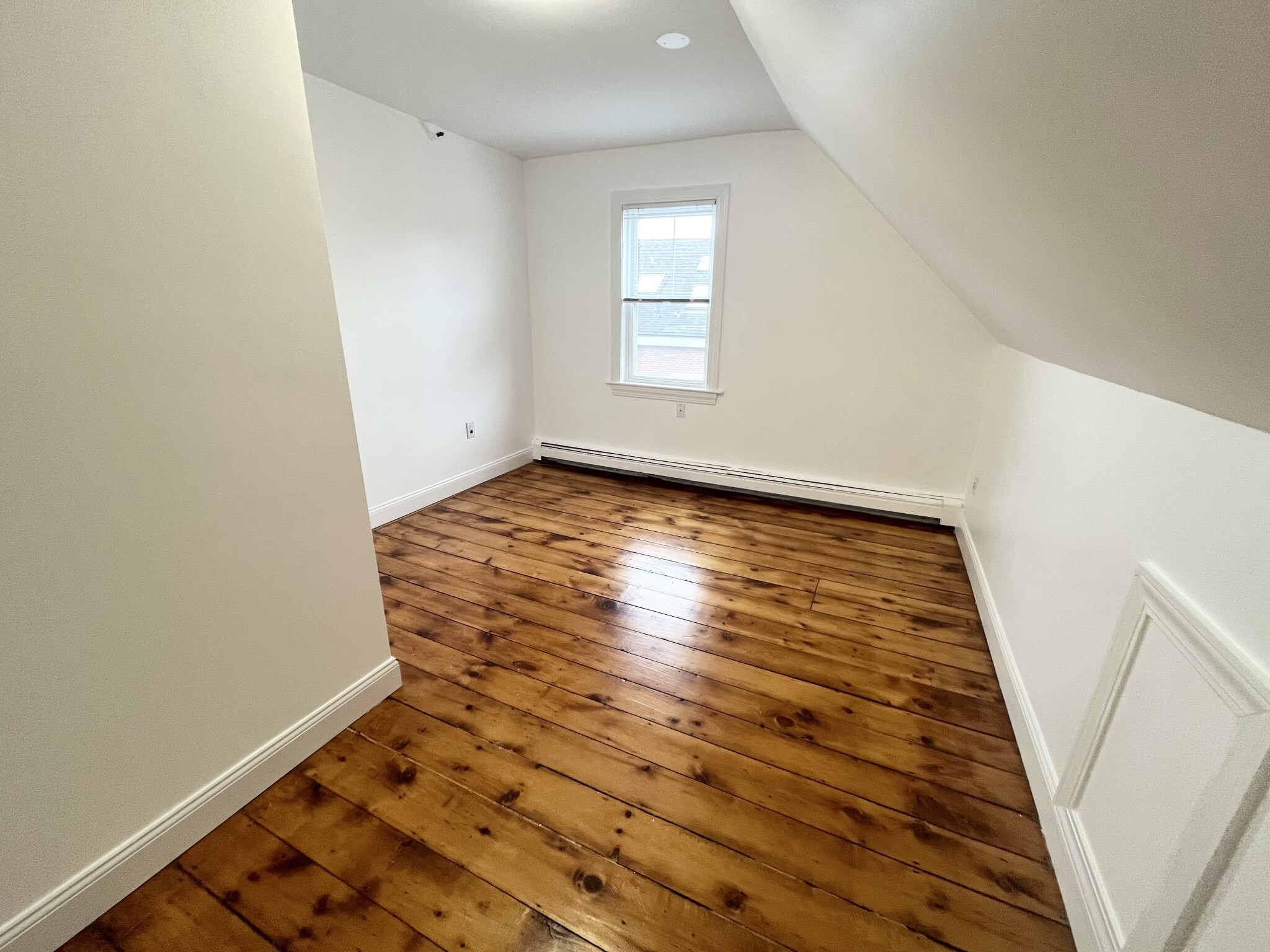 2-4 Howard St, Salem