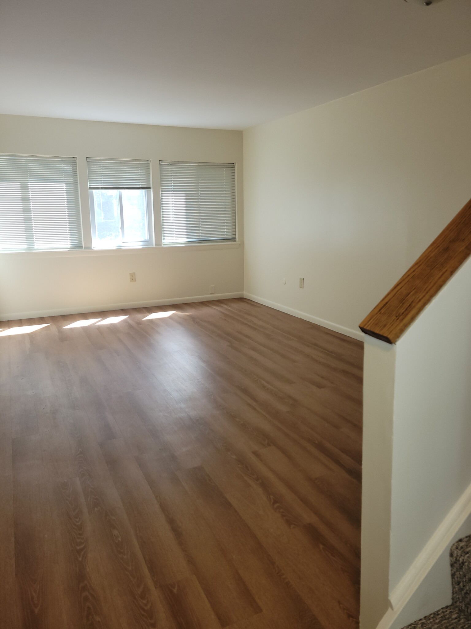 54 Hamlet St, Newton Center