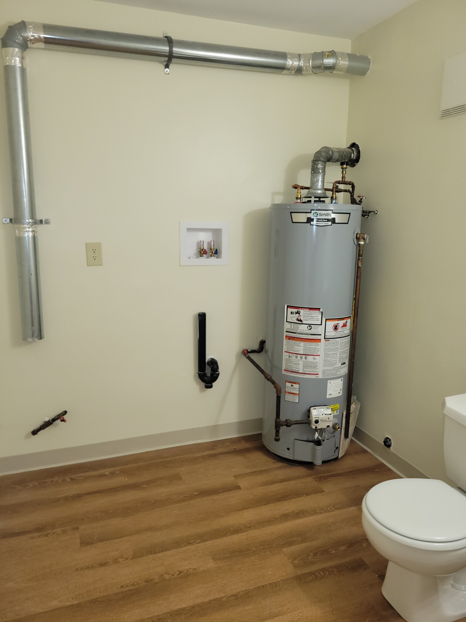 54 Hamlet St, Newton Center