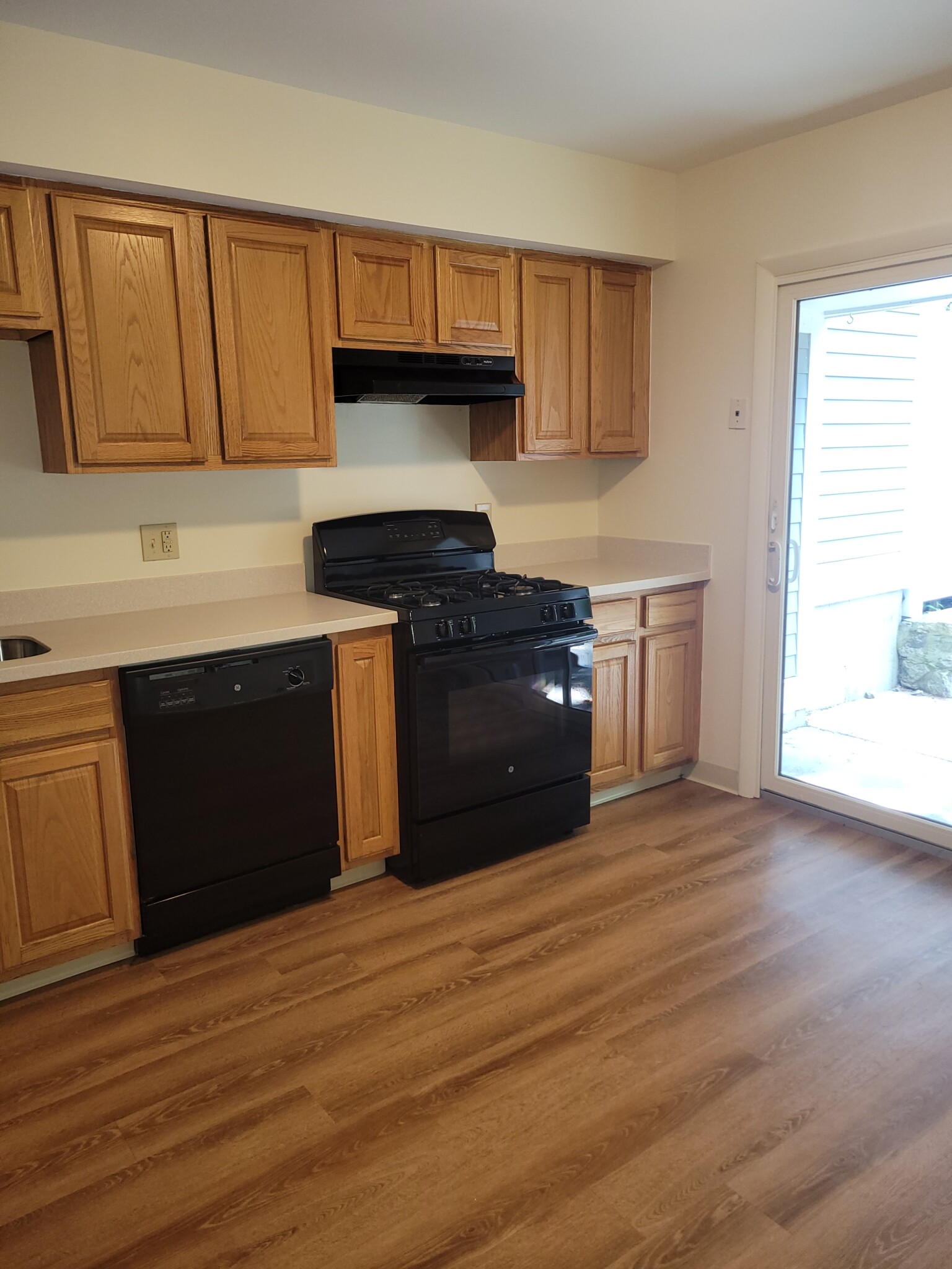 54 Hamlet St, Newton Center