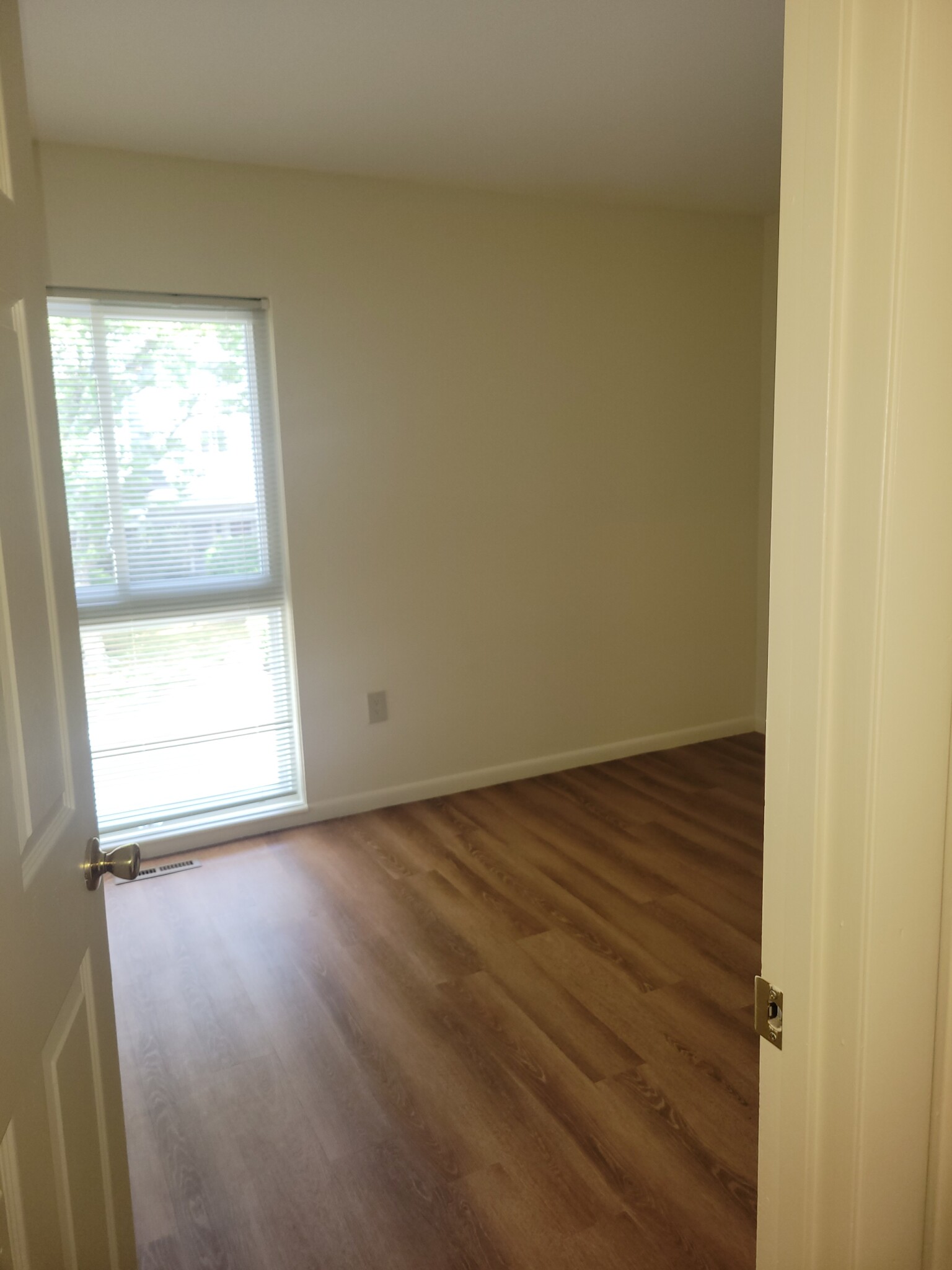 54 Hamlet St, Newton Center