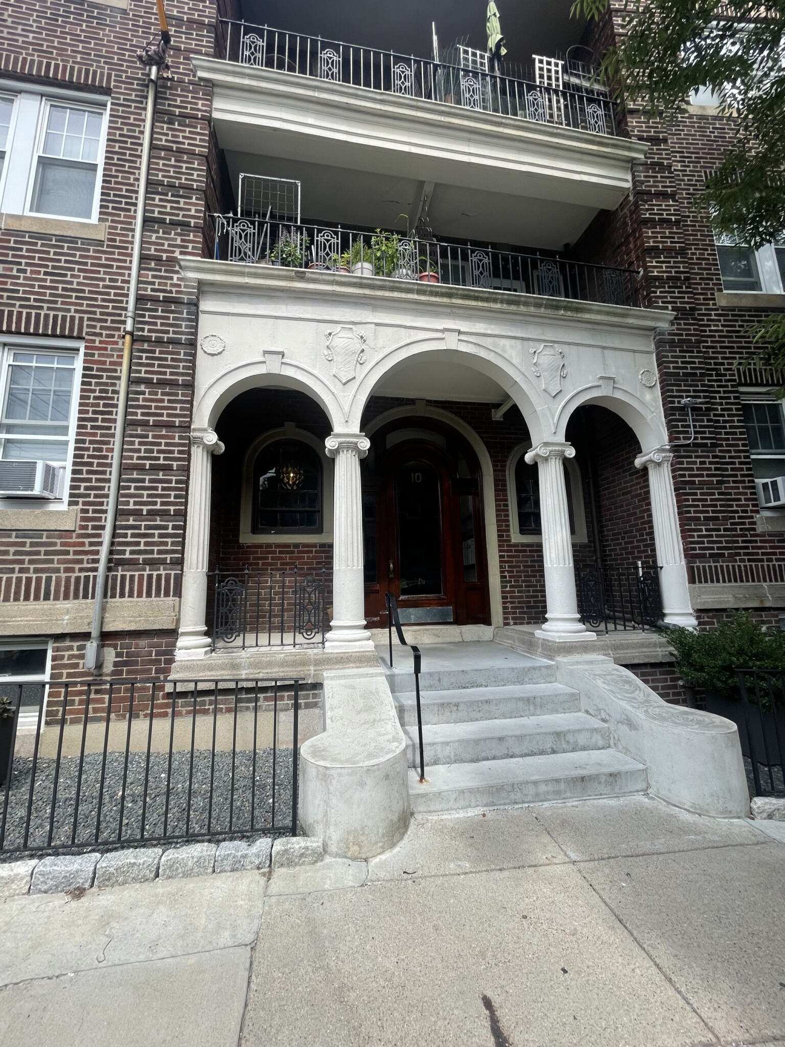 10 Melvin Ave, Brighton