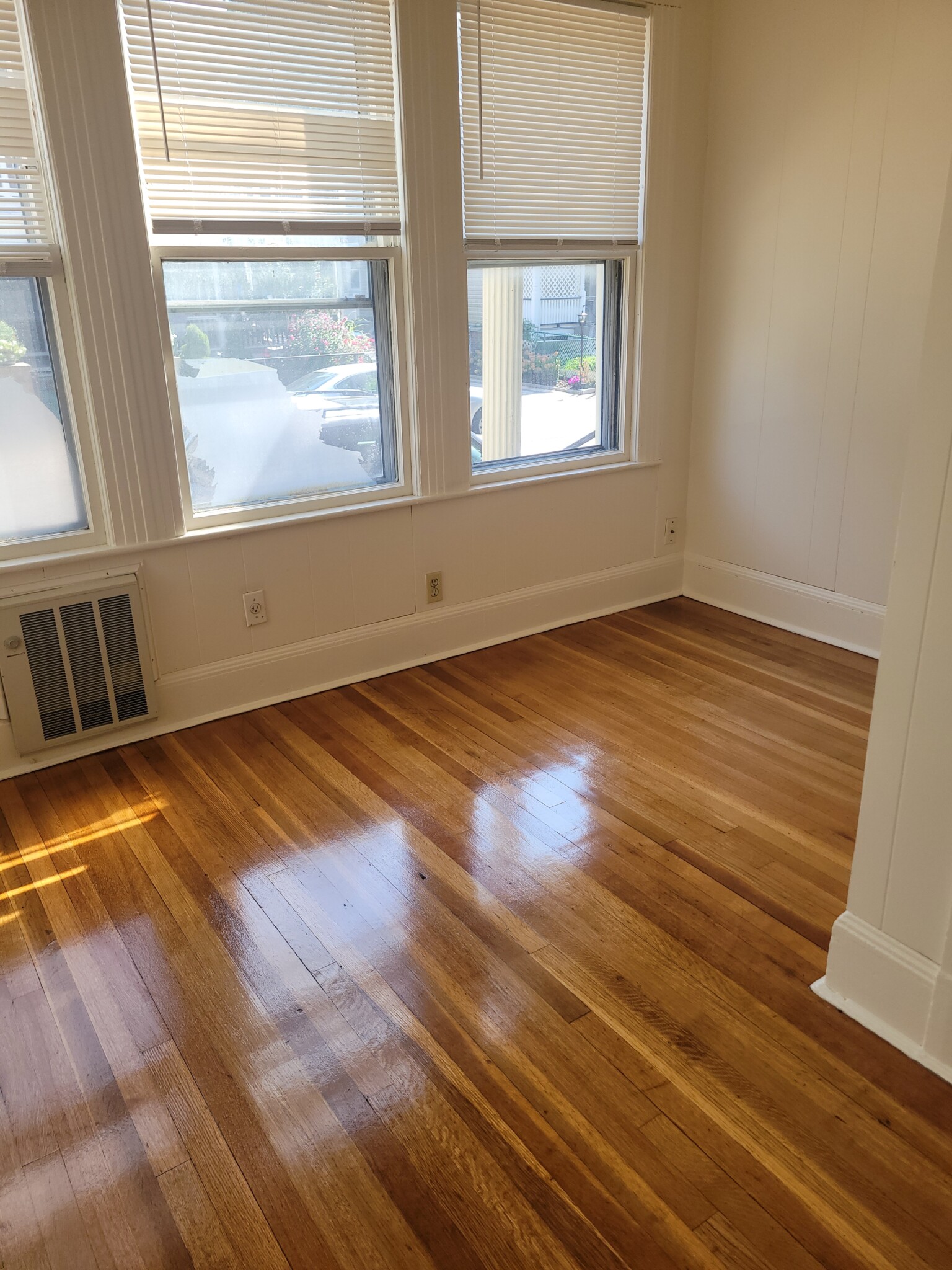 64 Oak Square Ave, Brighton