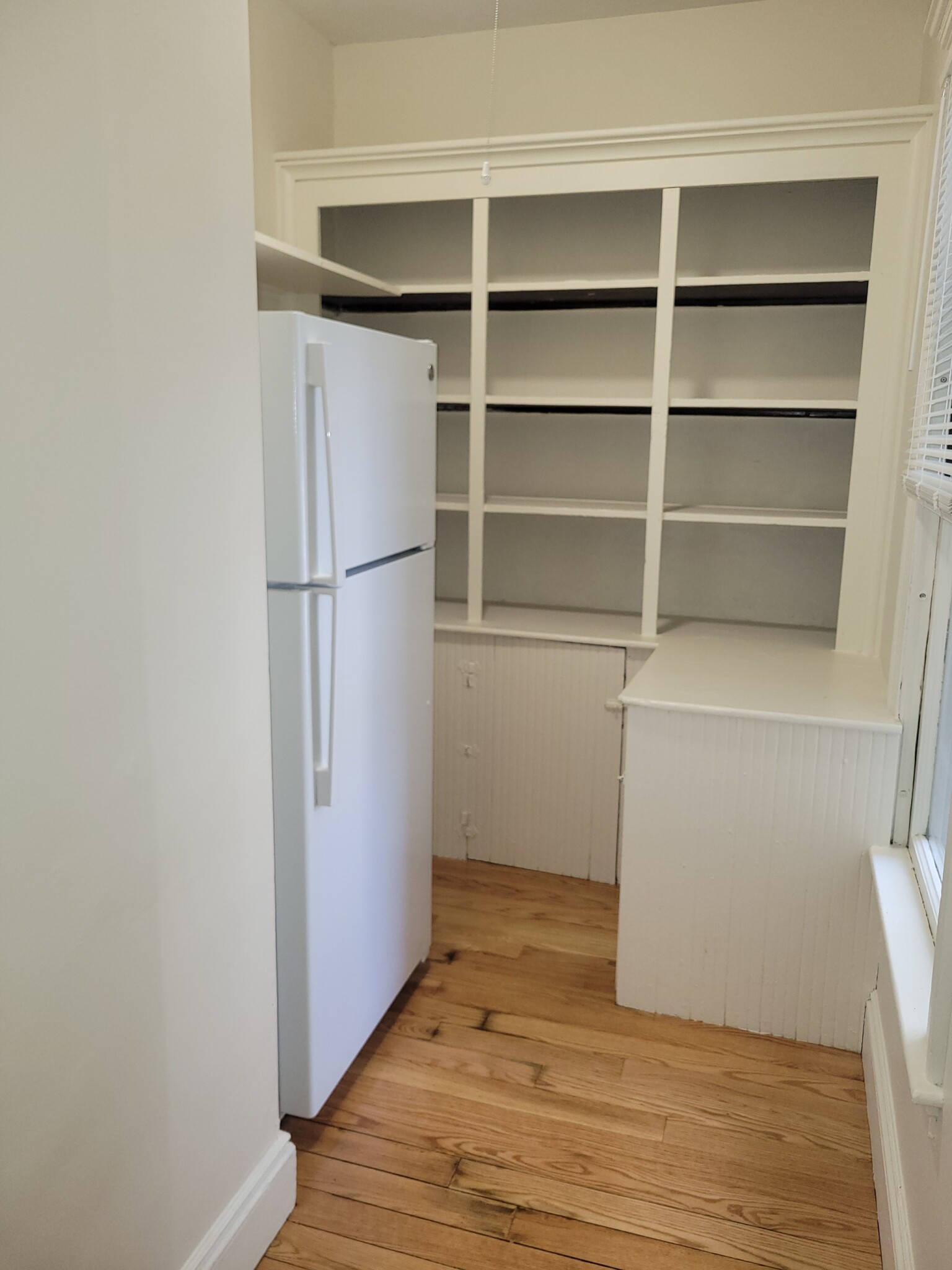 64 Oak Square Ave, Brighton