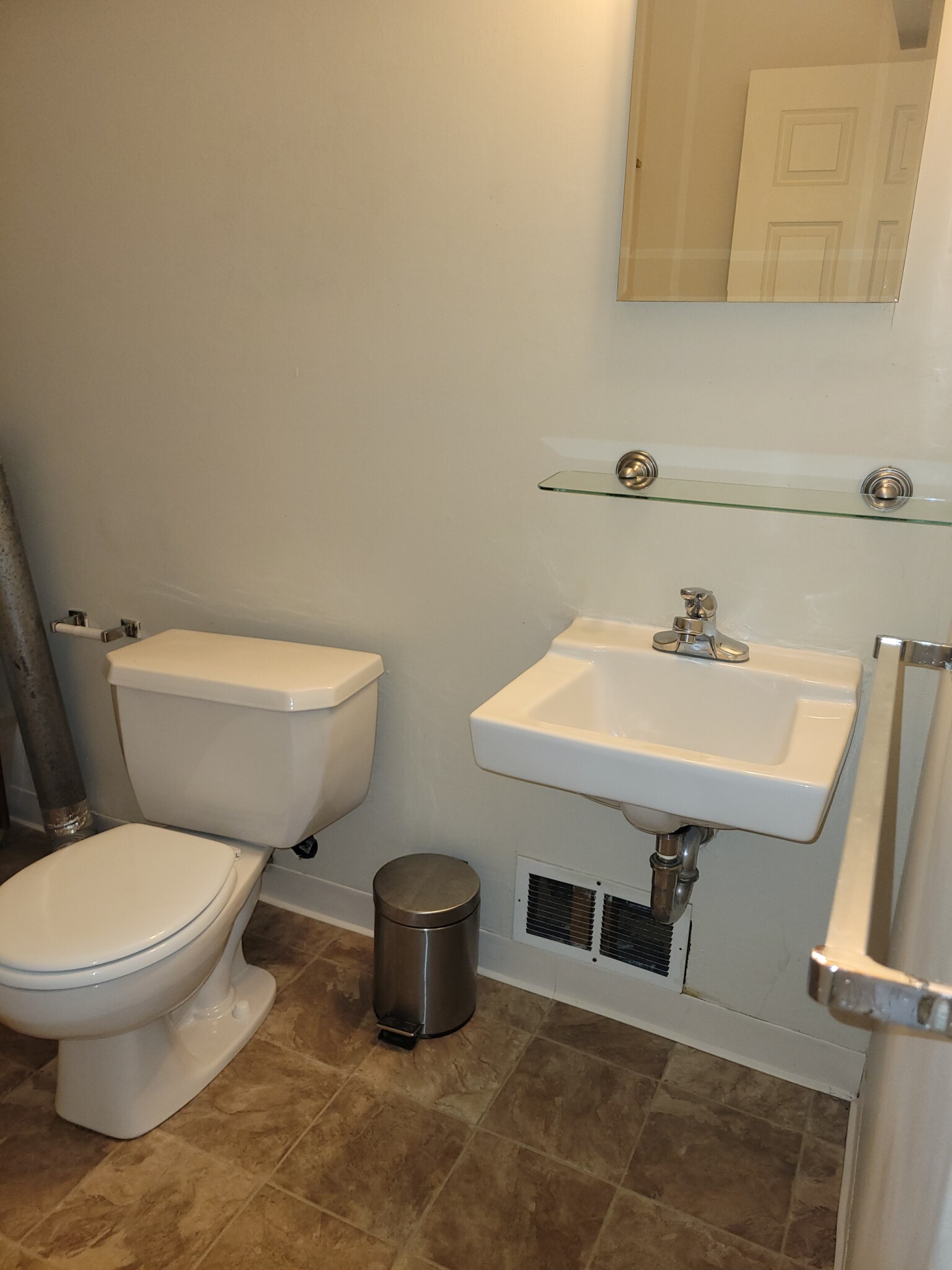 73 Hamlet St, Newton Center