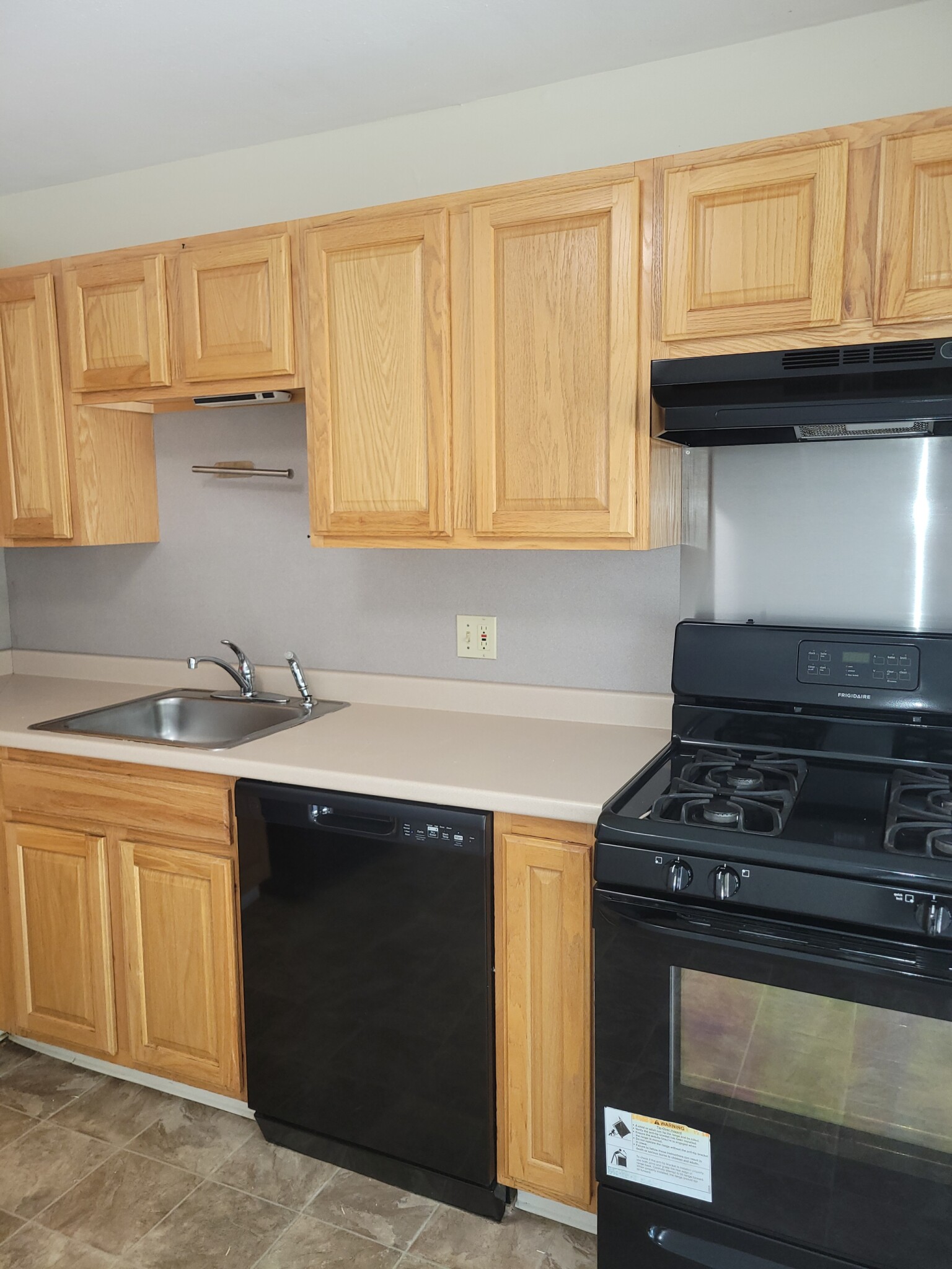 73 Hamlet St, Newton Center