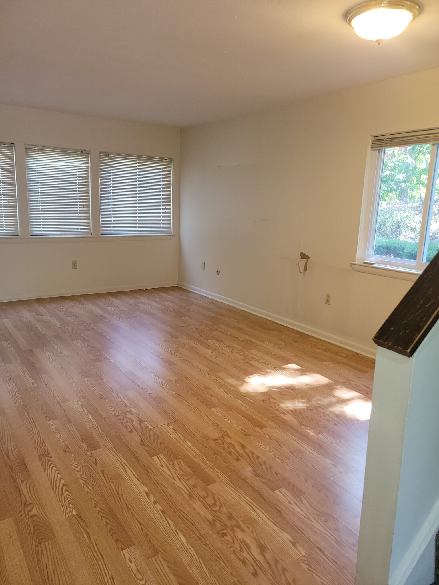 73 Hamlet St, Newton Center