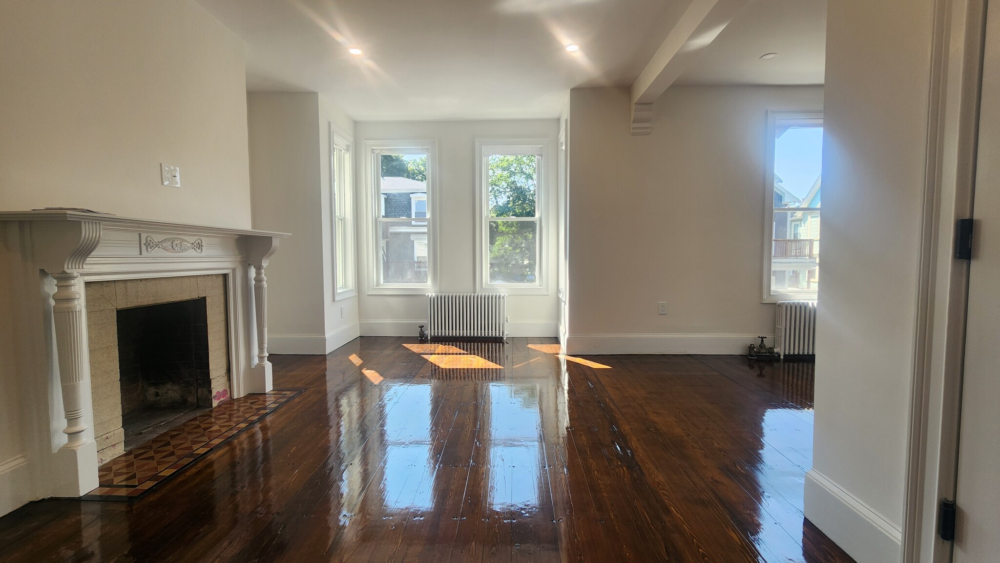 11 Wyoming, Dorchester