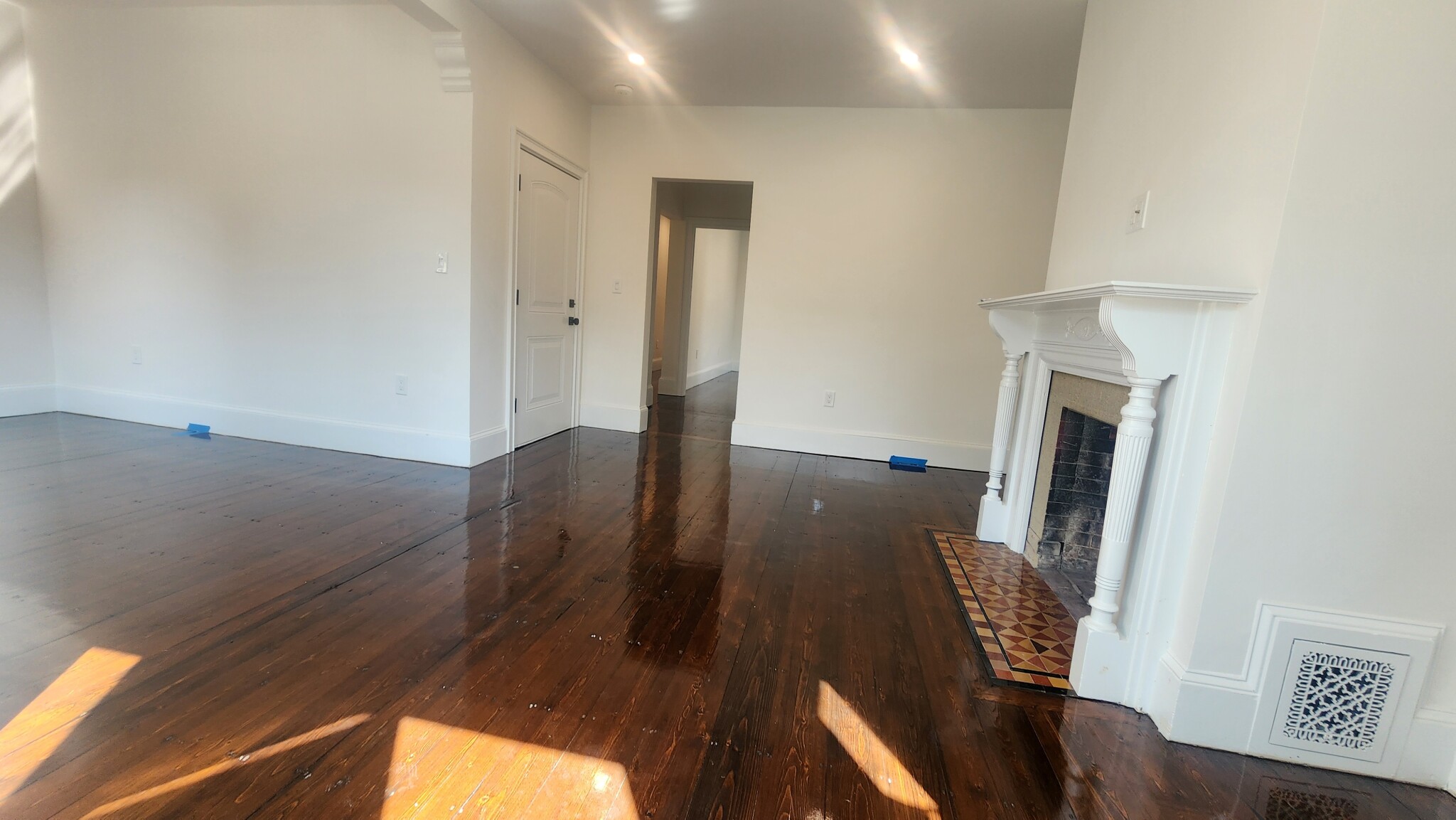 11 Wyoming, Dorchester