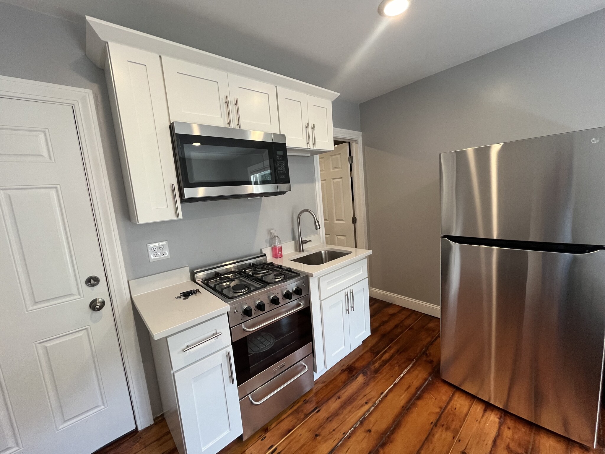 2-4 Howard St, Salem