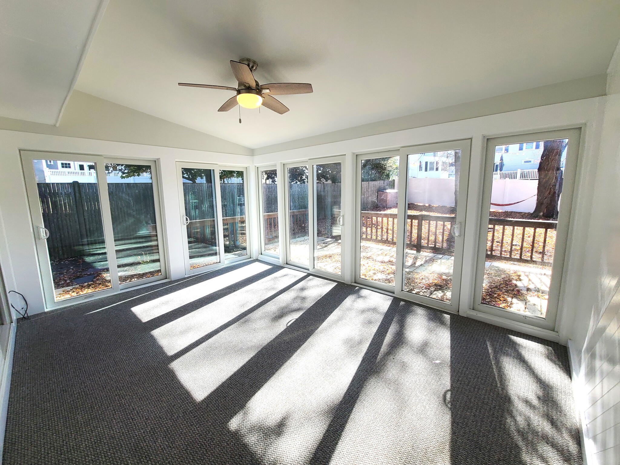 19 Shoreham St, Squantum