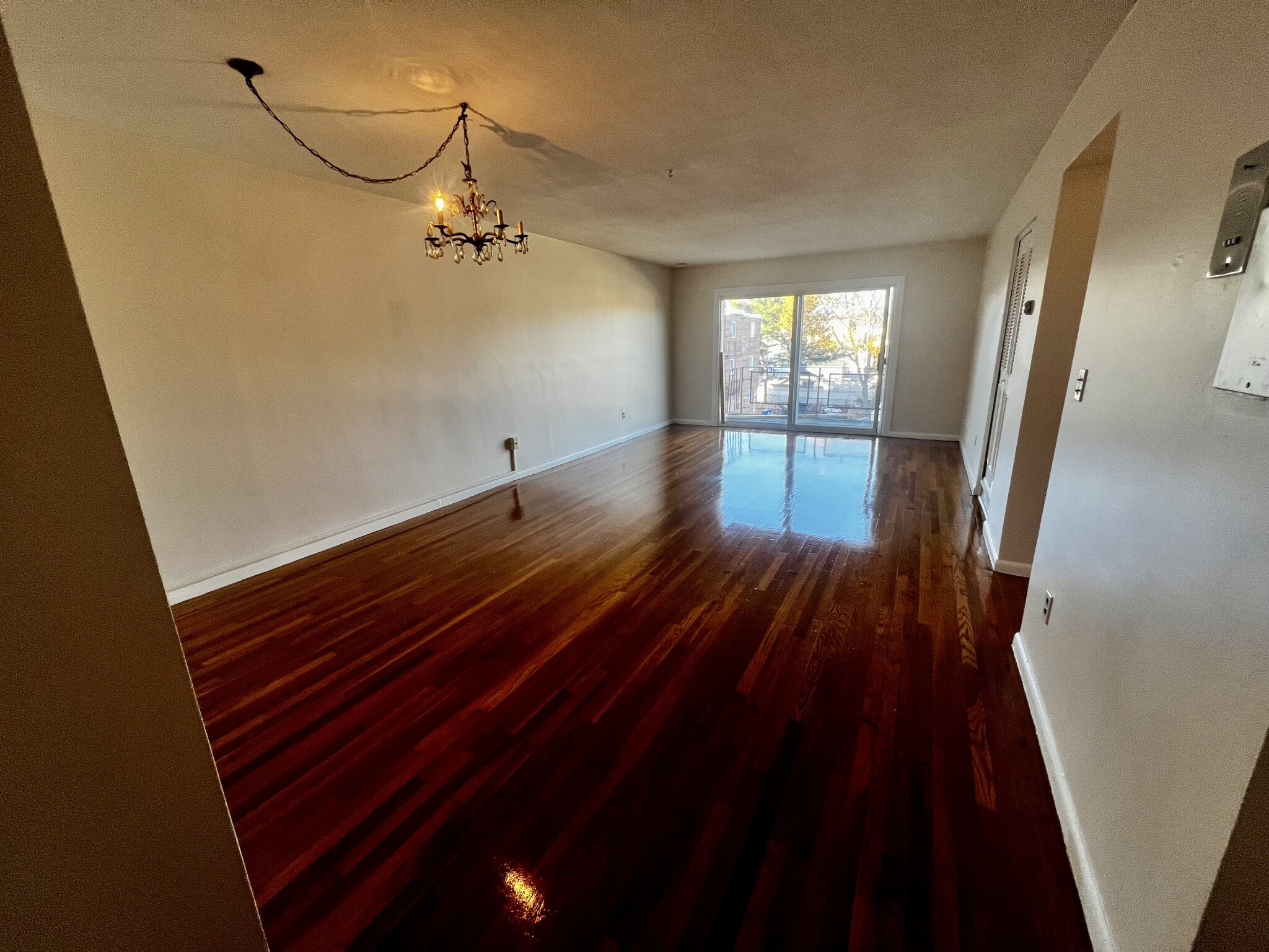 800 Hyde Park Ave, Hyde Park