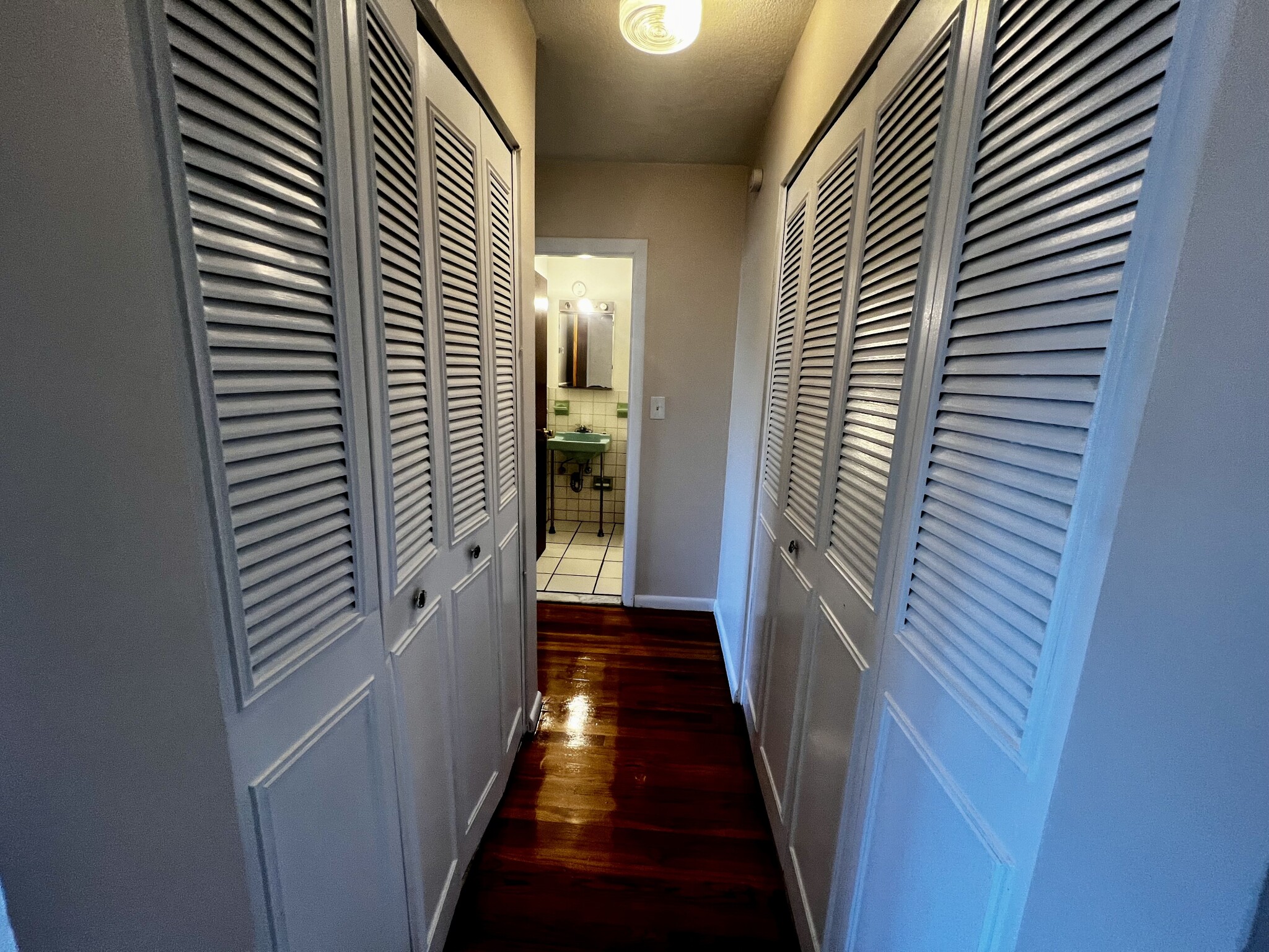 800 Hyde Park Ave, Hyde Park