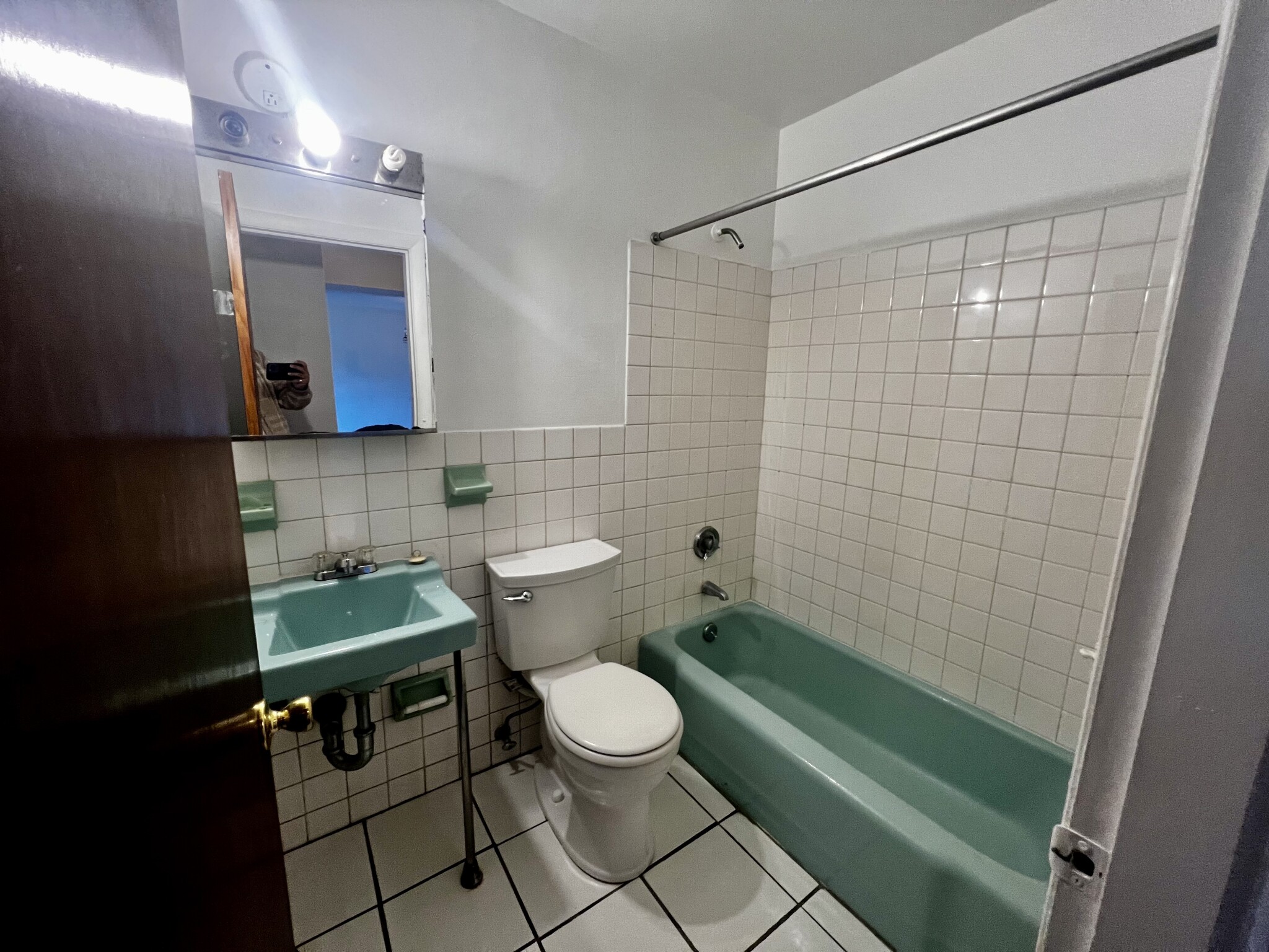 800 Hyde Park Ave, Hyde Park