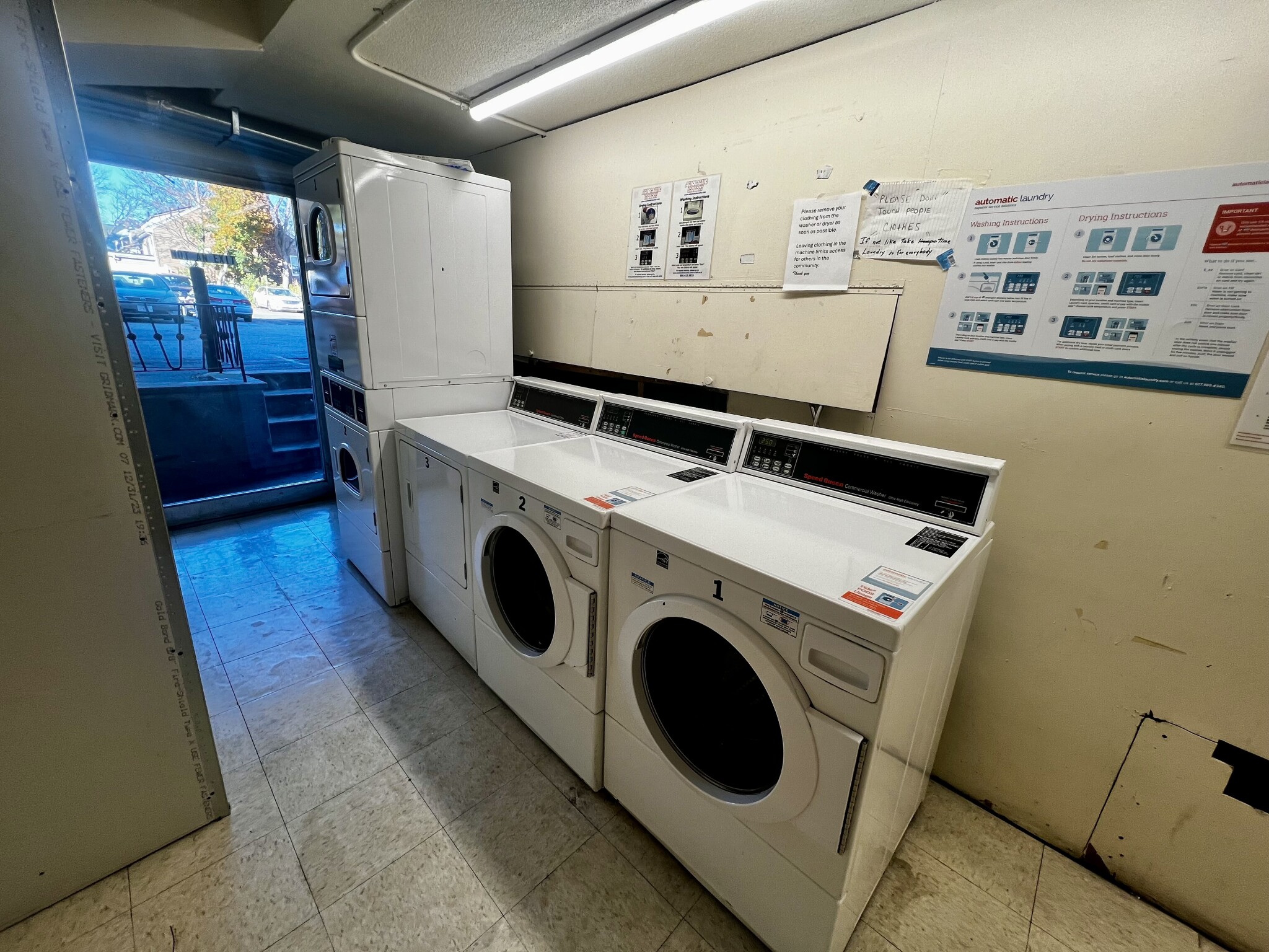 800 Hyde Park Ave, Hyde Park