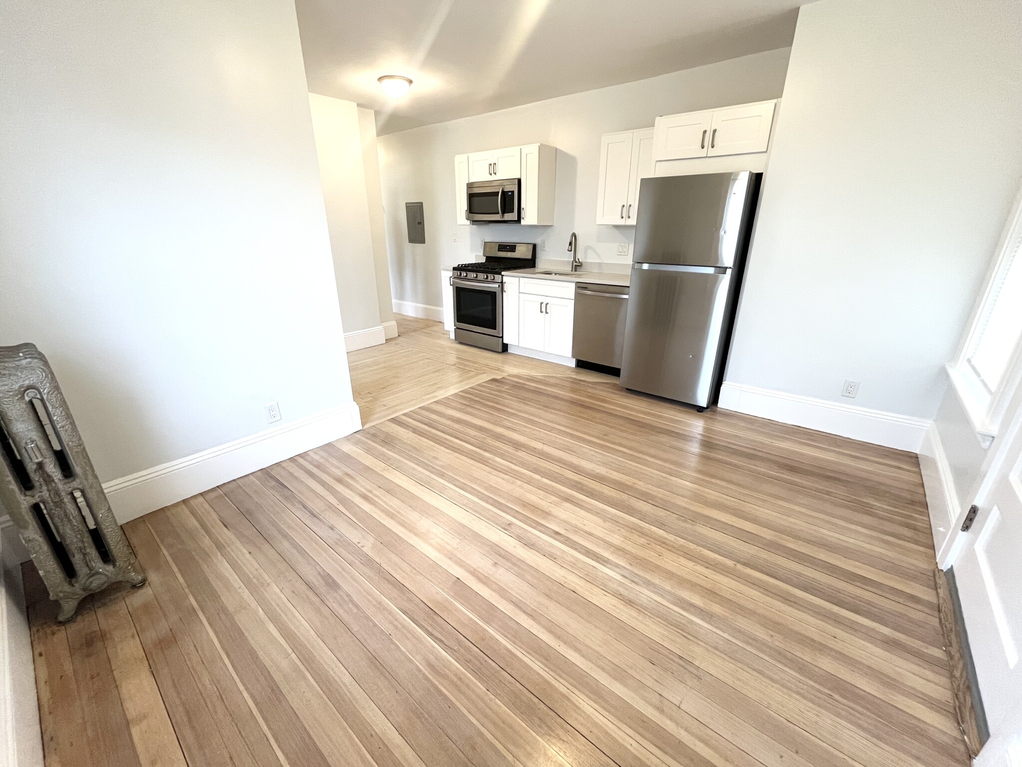 27 North St, Salem